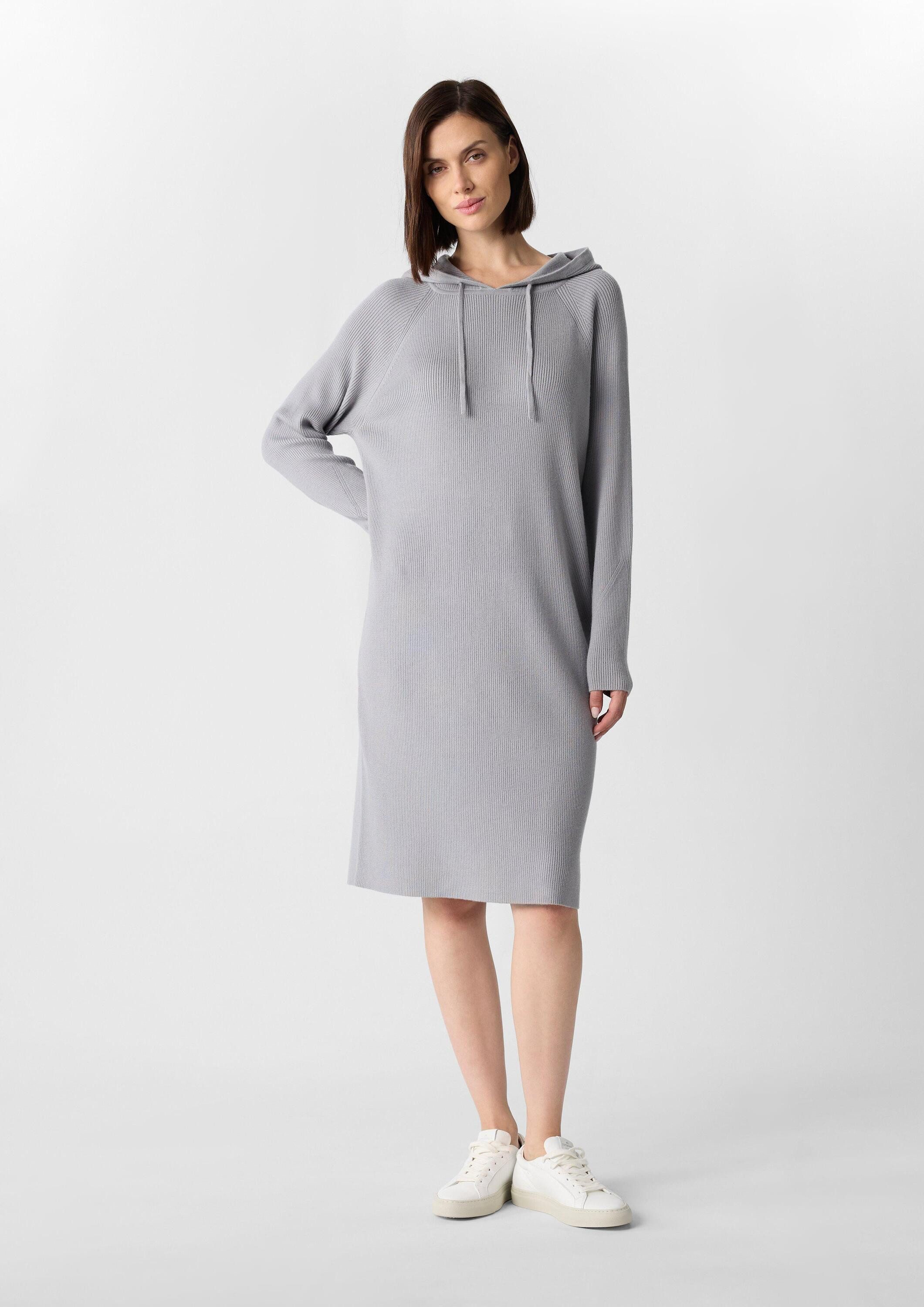 comma Midikleid Kleid Strickkleid mit Kapuze und Raglanärmeln