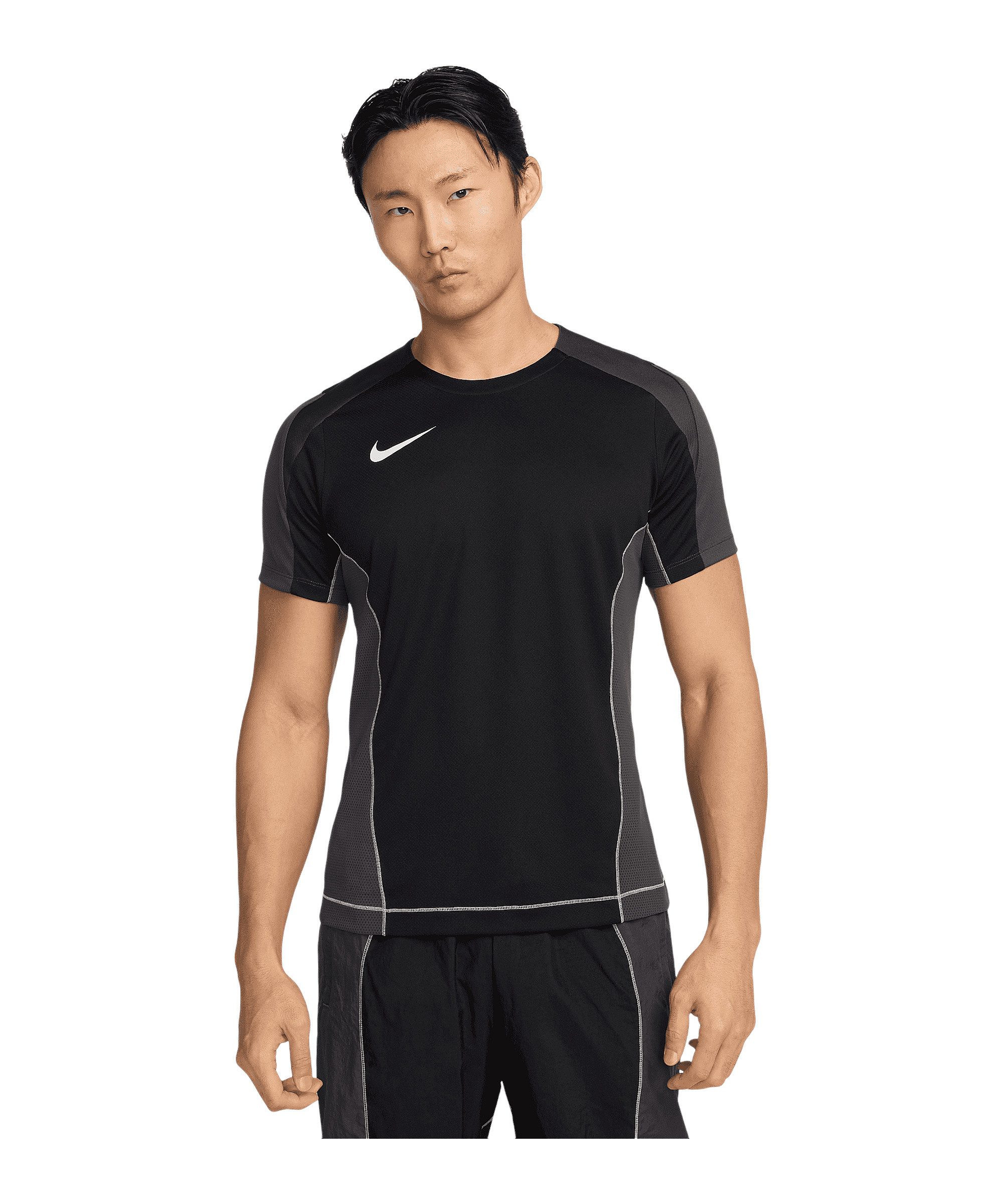 Nike T-Shirt Nike Performance Strike Plus Trainingshirt Polyester