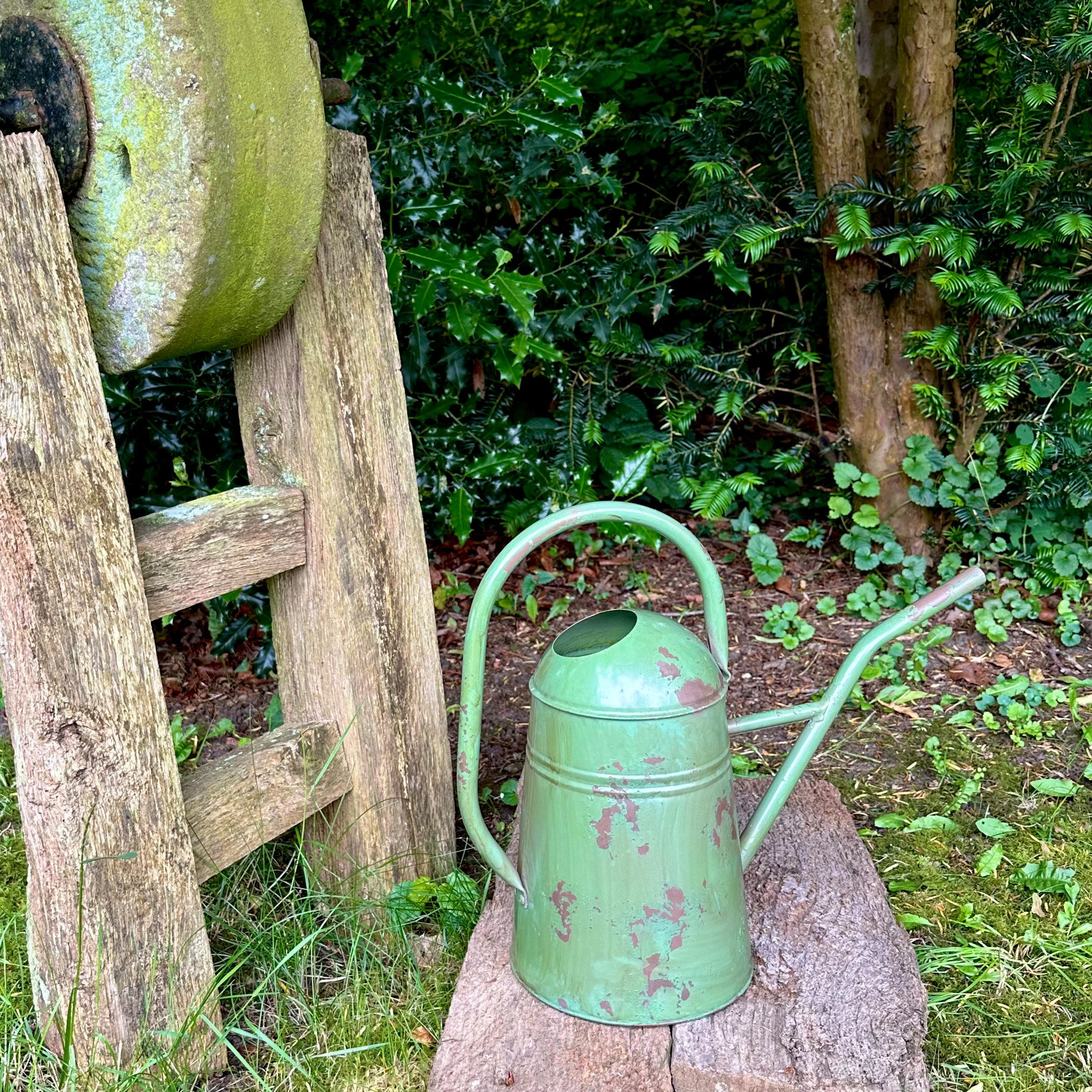 Antikas Gartenpflege-Set Gießkanne aus Blech, Grün, Deko-Kanne, Eisenkanne im Shabby-Chick