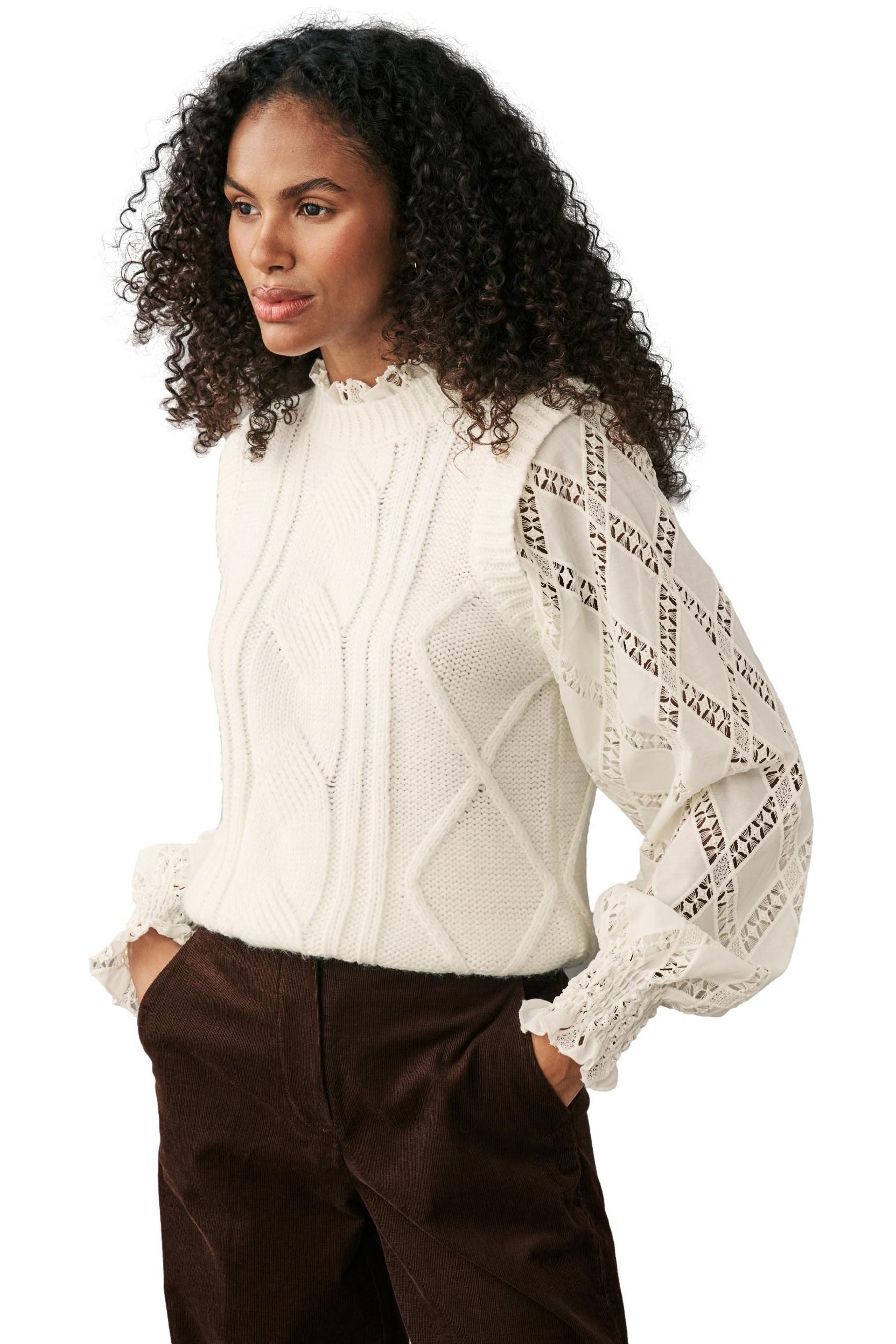 Stehkragenpullover Stehkragen-Pullover mit Spitze Zopfmuster