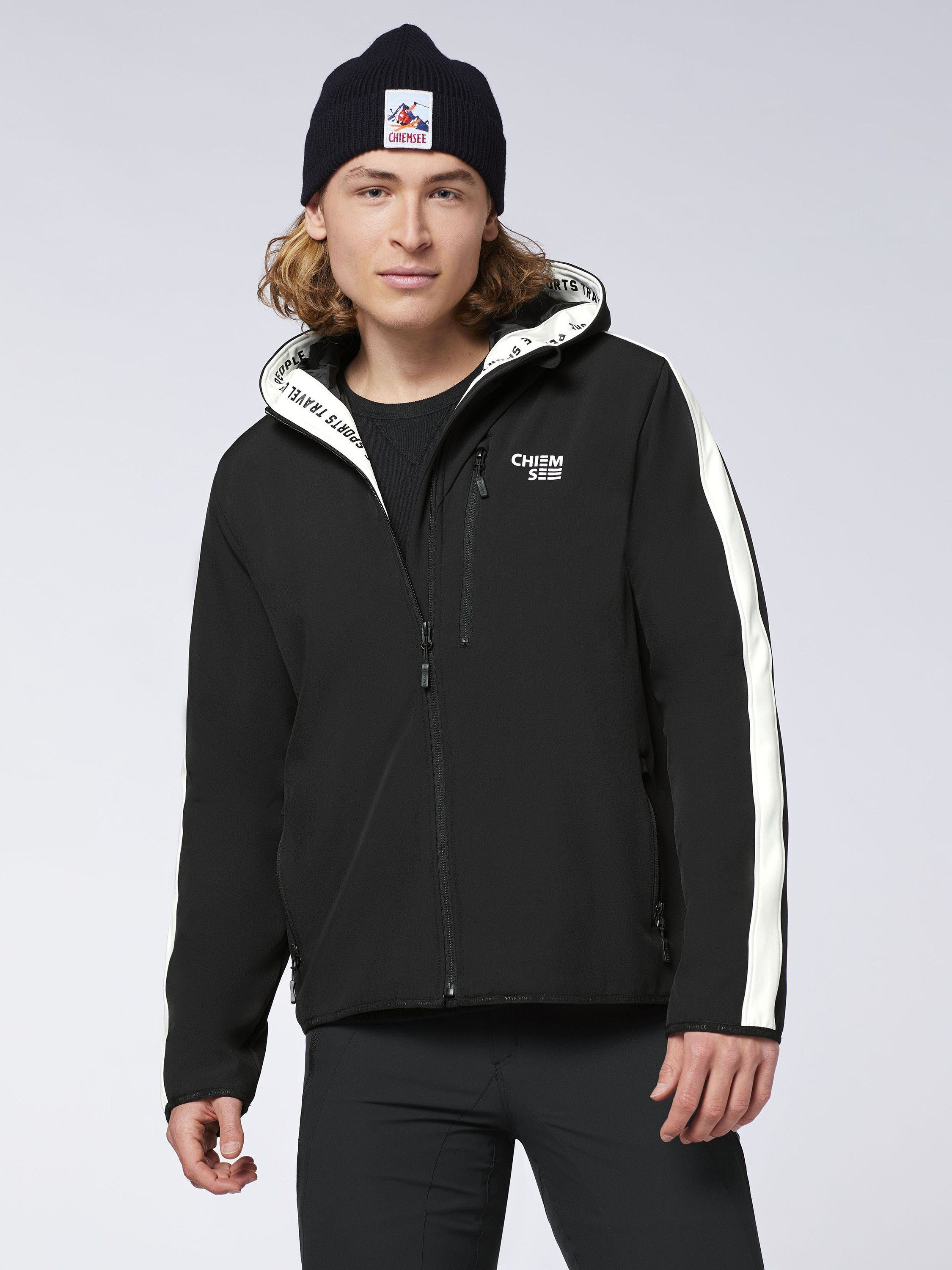 Chiemsee Softshelljacke Softshell-Jacke mit Blockstreifen und Retro-Patch