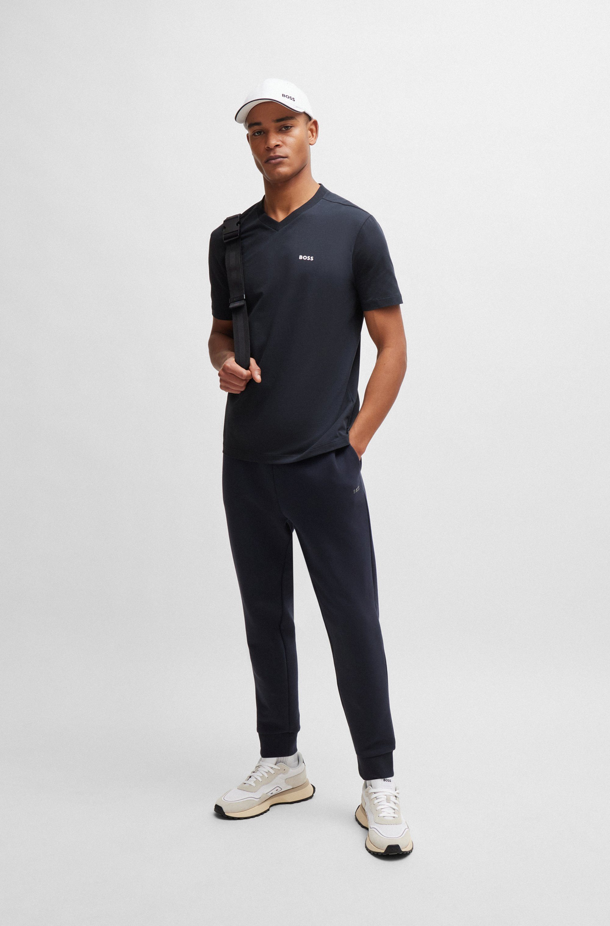 BOSS GREEN T-Shirt Tee V Regular Fit Stretch Jersey Cotton, Logo on Chest, V Ausschnitt