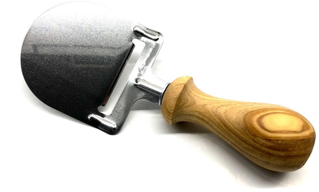 Olivenholz-erleben Käsehobel aus Edelstahl mit Olivenholzgriff, Edelstahl, (1-St), gedrechselter Griff, ideal für Schnitt- und Hartkäse, Schokolade