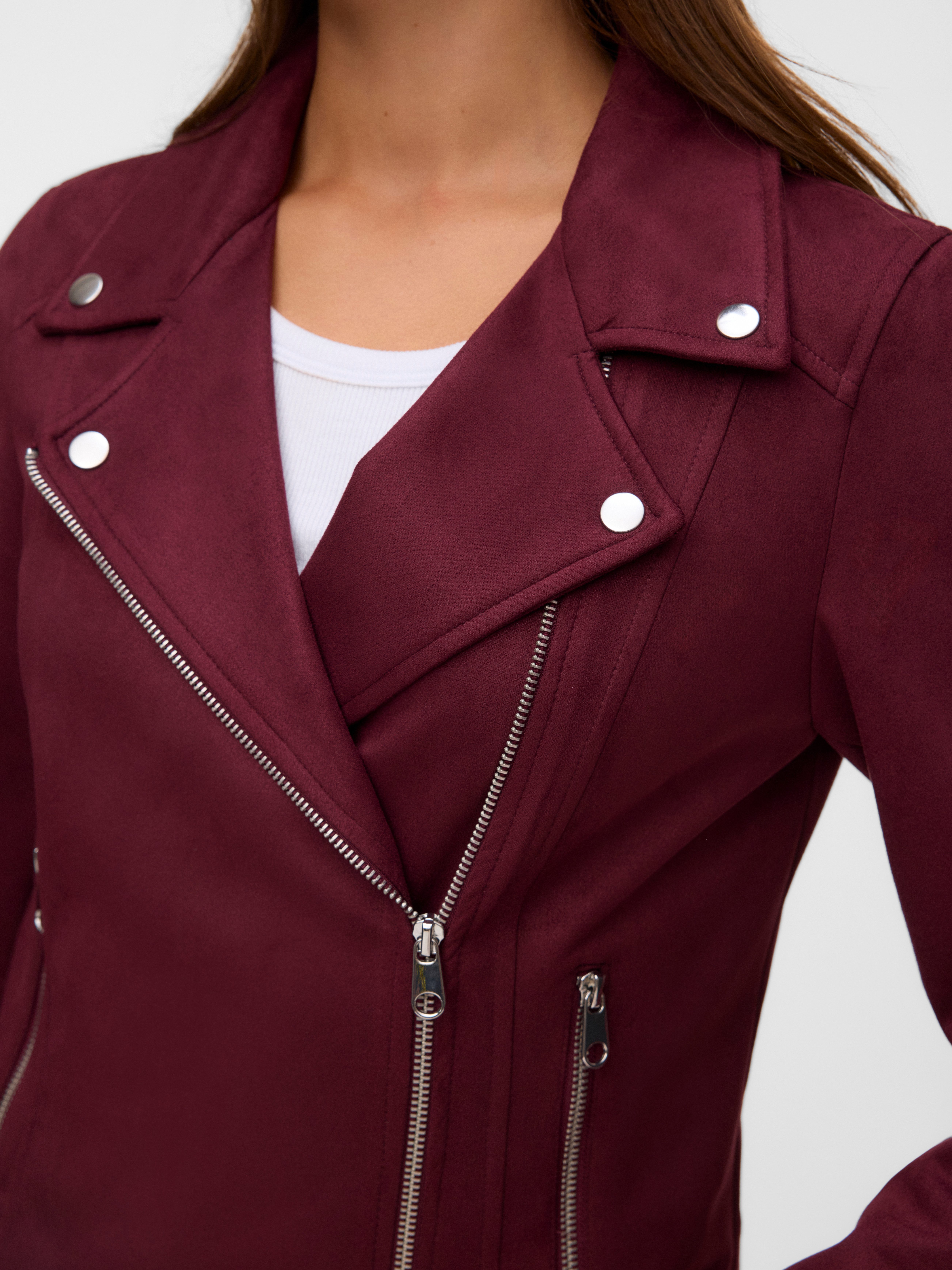 Vero Moda Bikerjacke VMJOSE SHORT FAUX SUEDE JACKET GA NOOS mit asymetrischem Reißverschluss