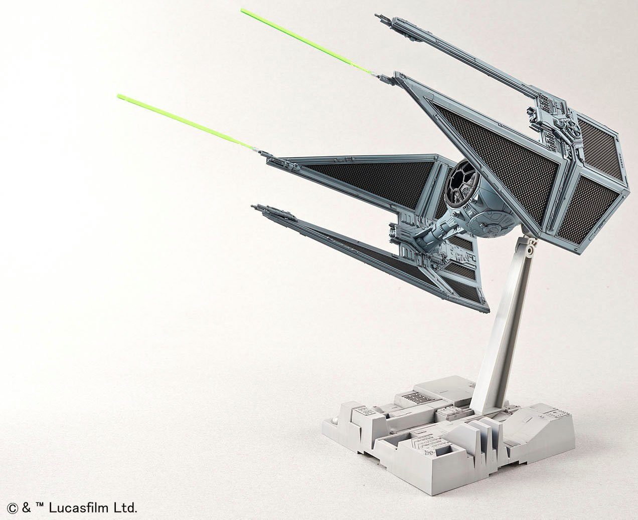 Bandai Modellbausatz TIE Interceptor, Maßstab 1:72
