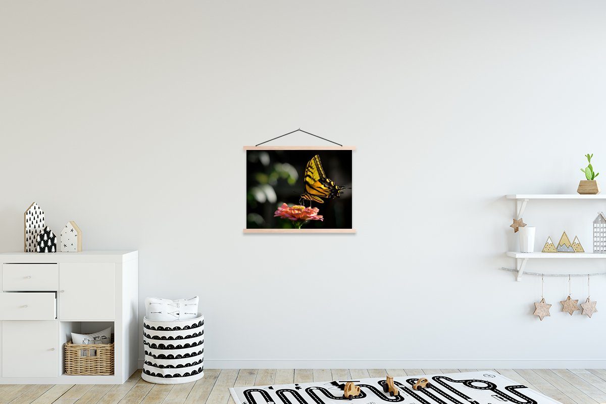 MuchoWow Poster Schmetterling - Botanisch - Blume, (1 St), Posterleiste, Textilposter für Wohnzimmer, Bilderleiste, Magnetisch
