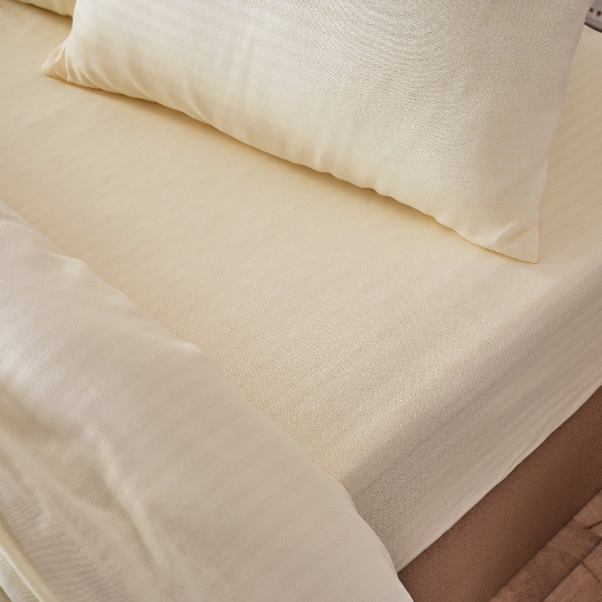 gowoll Bettüberwurf Tagesdecke mit Kissen Set (Single & Double), Mit gesteppter Struktur, pflegeleicht, kuschelig weich