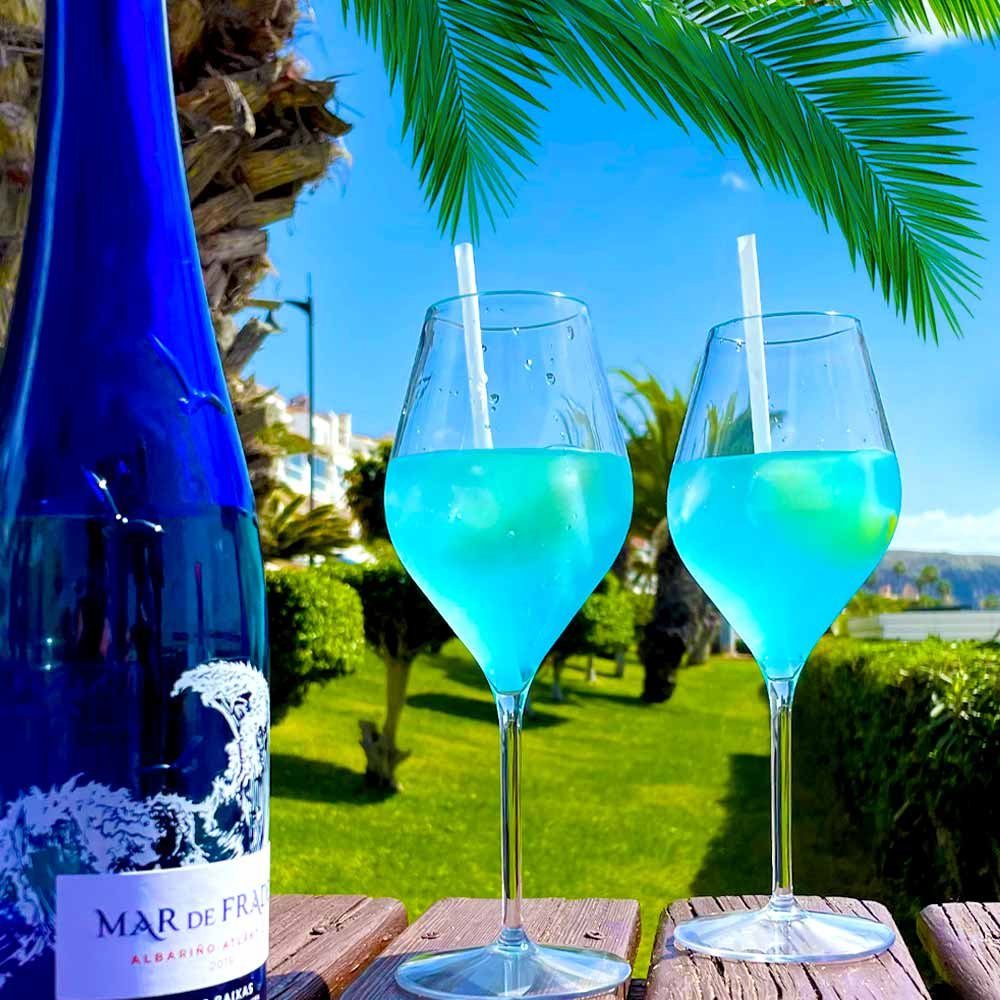 Doimoflair Weinglas Doimoflair Weingläser Cocktailglas aus Plastik bruchsicher Transparent, 4-tlg.
