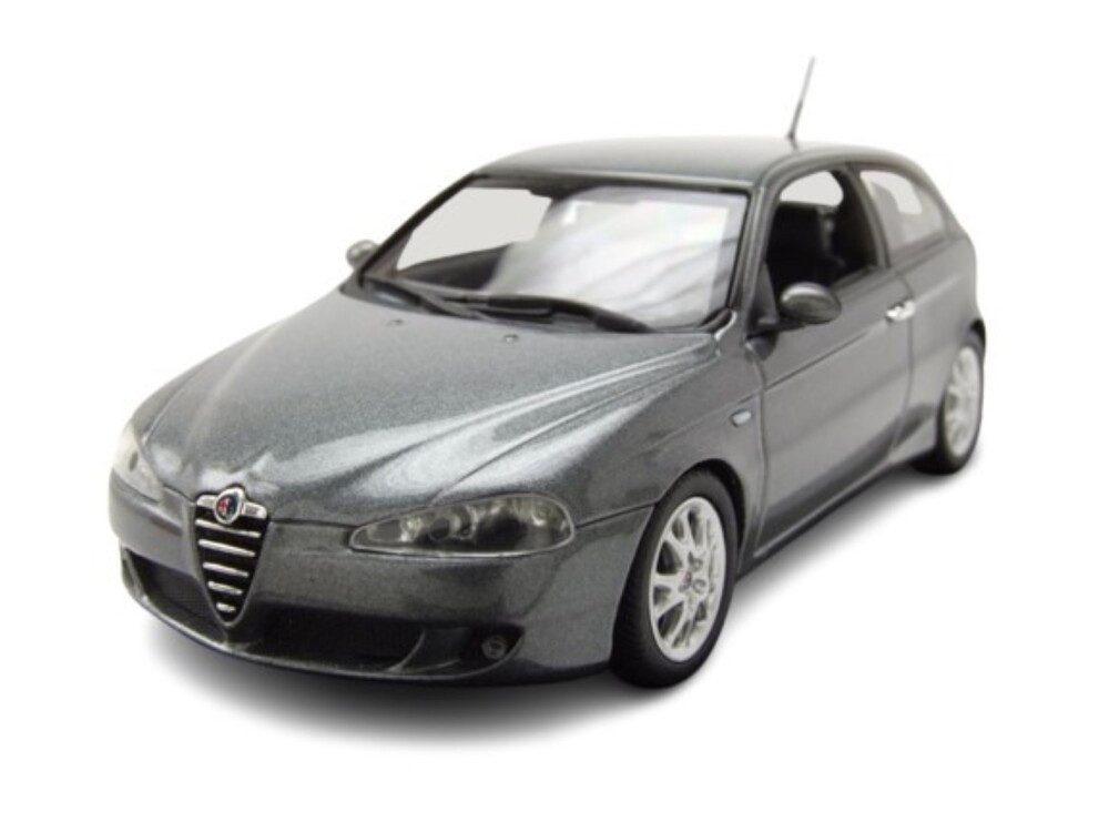 Maxichamps Modellauto Alfa Romeo 147 2005 grau metallic, Maßstab 1:43