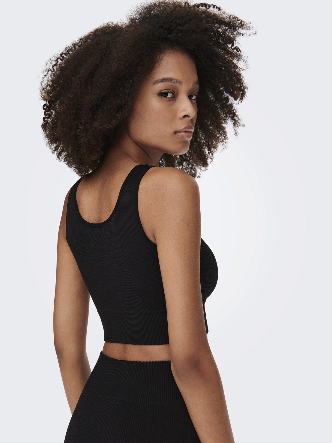ONLY Play Trainingstop ONPJAIA LIFE Cropped Fit, in feiner Rippstruktur