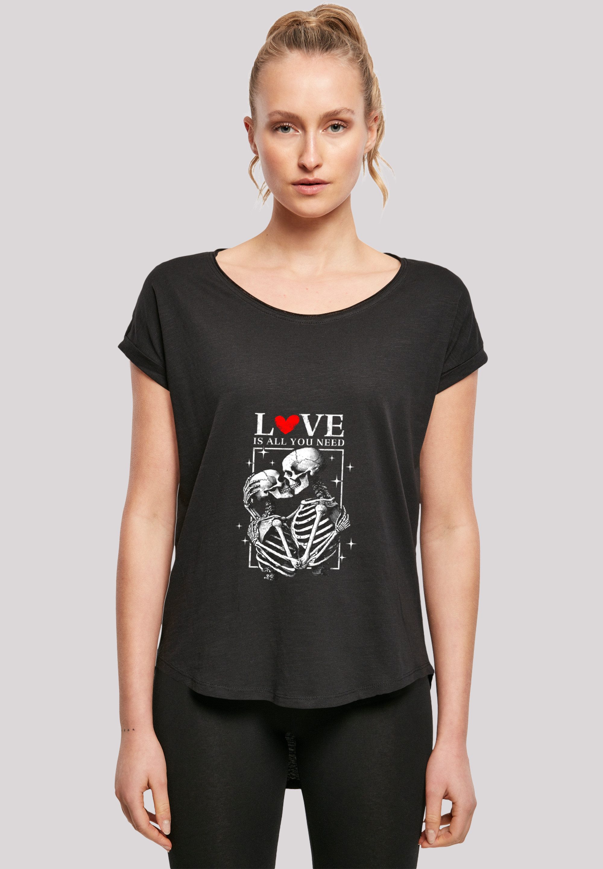 T-Shirt Love is all you need