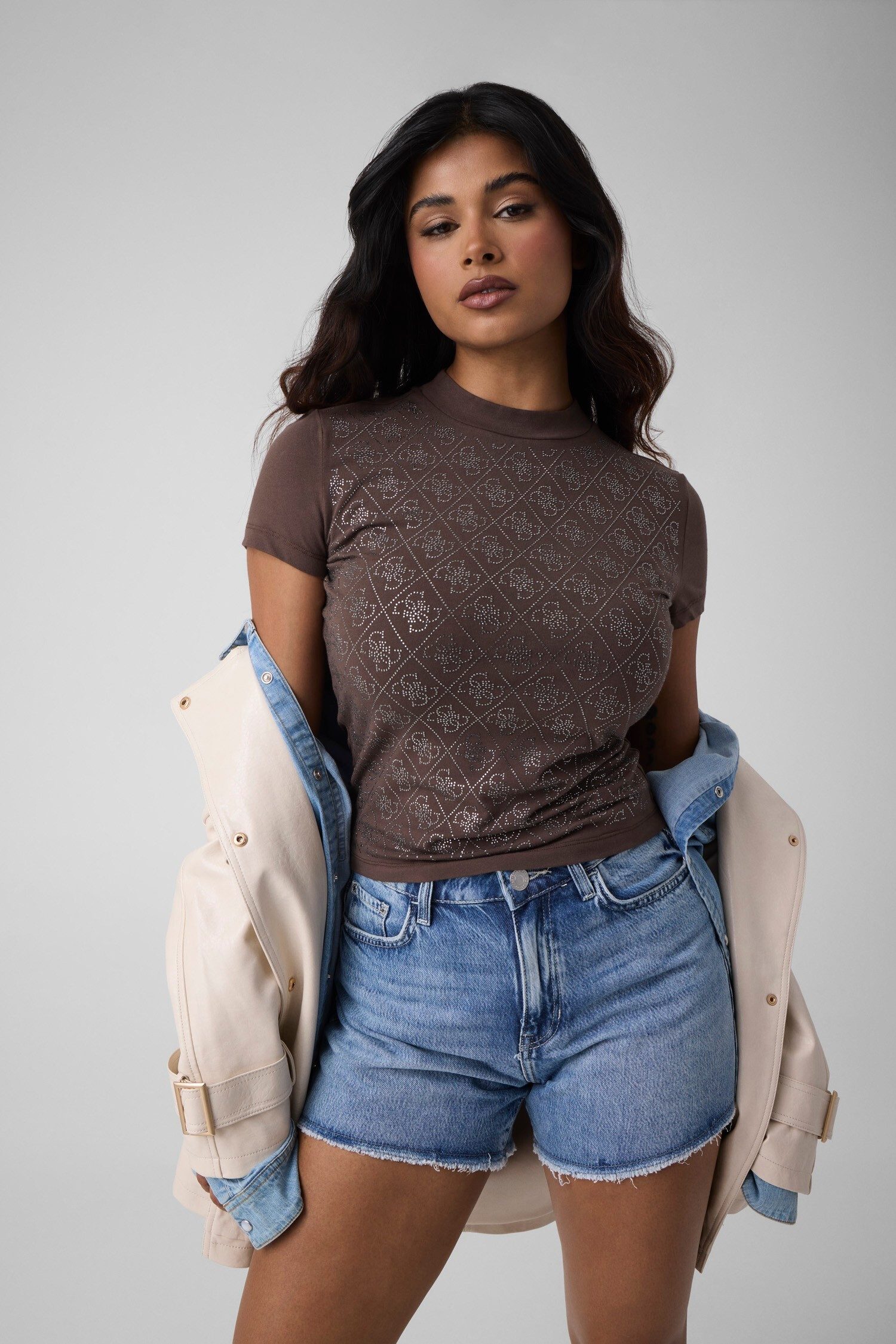 Guess T-Shirt SS MOCK NECK ALL OVER 4G TEE mit Strassbesatz, Slim Fit