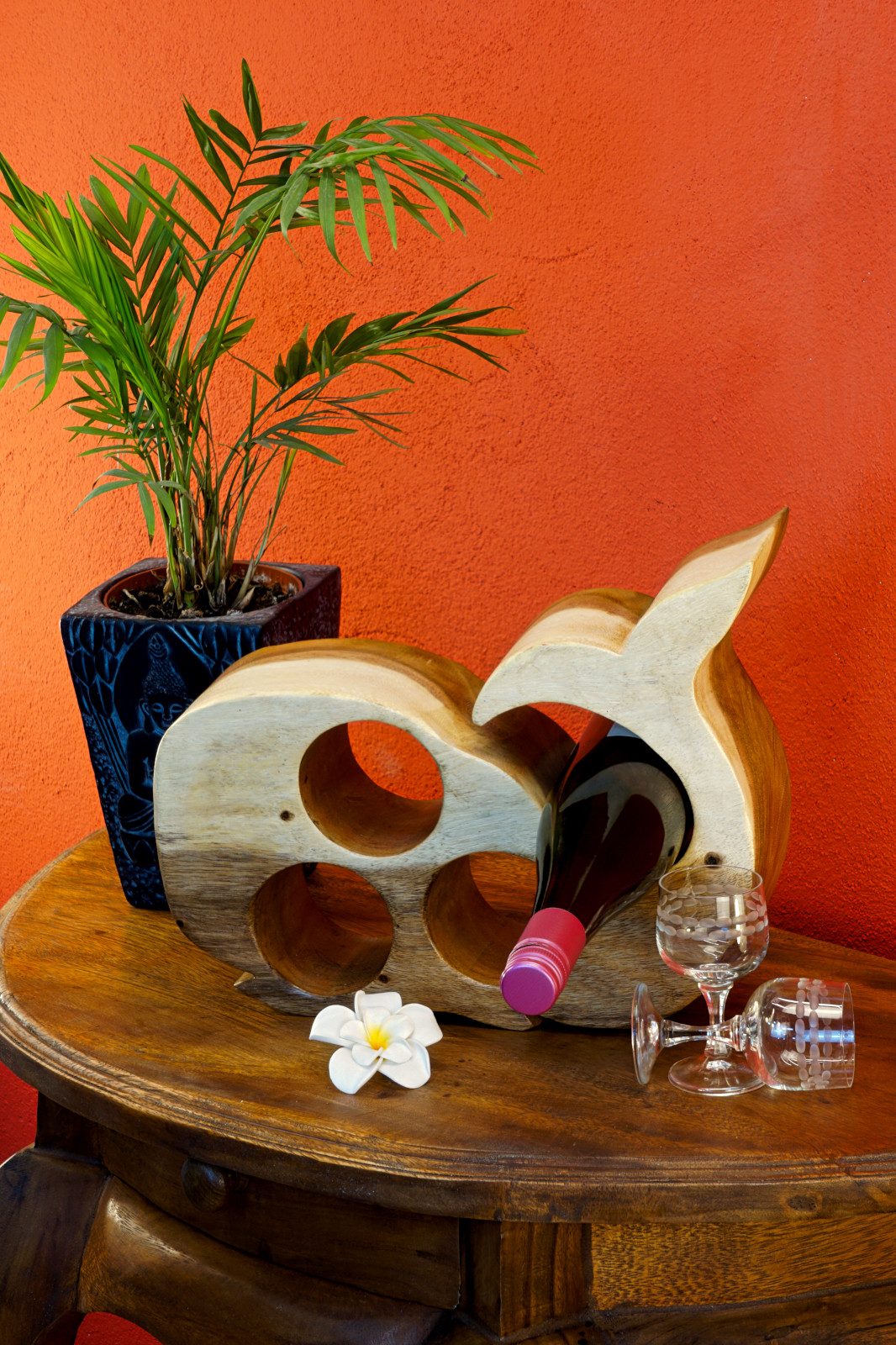 Kinaree Weinregal Holz Weinregal Wal, handgefertigt in Thailand