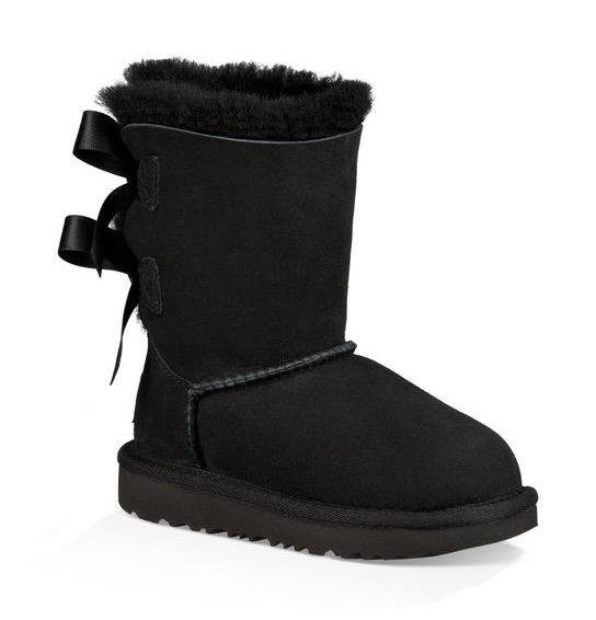 UGG Bailey Bow II Winterboots Winterboots, Schlupfboots mit Zierschleifen aus Satin