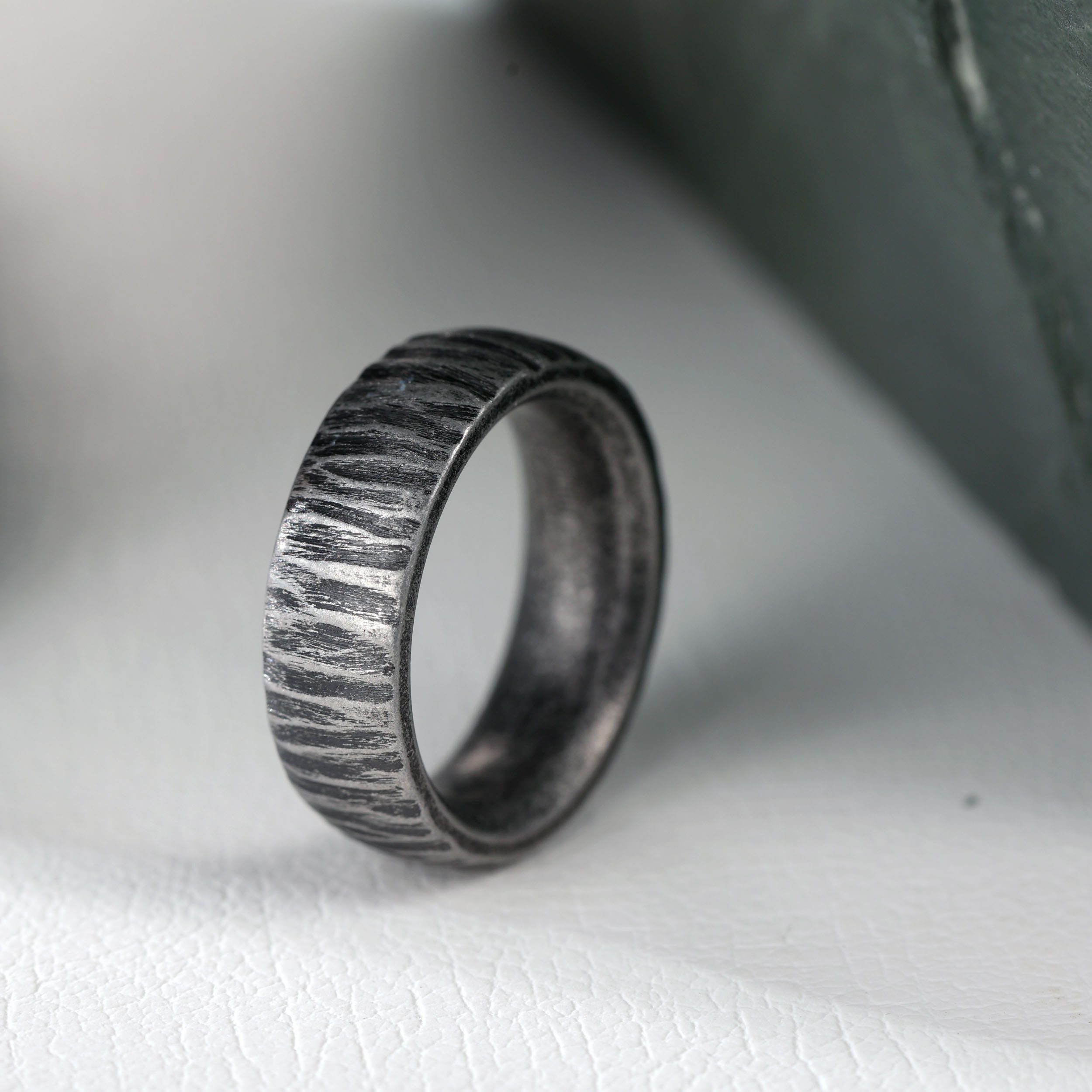 Firetti Fingerring Schmuck Geschenk Edelstahl Ring Damenring Herrenring Crag Fels