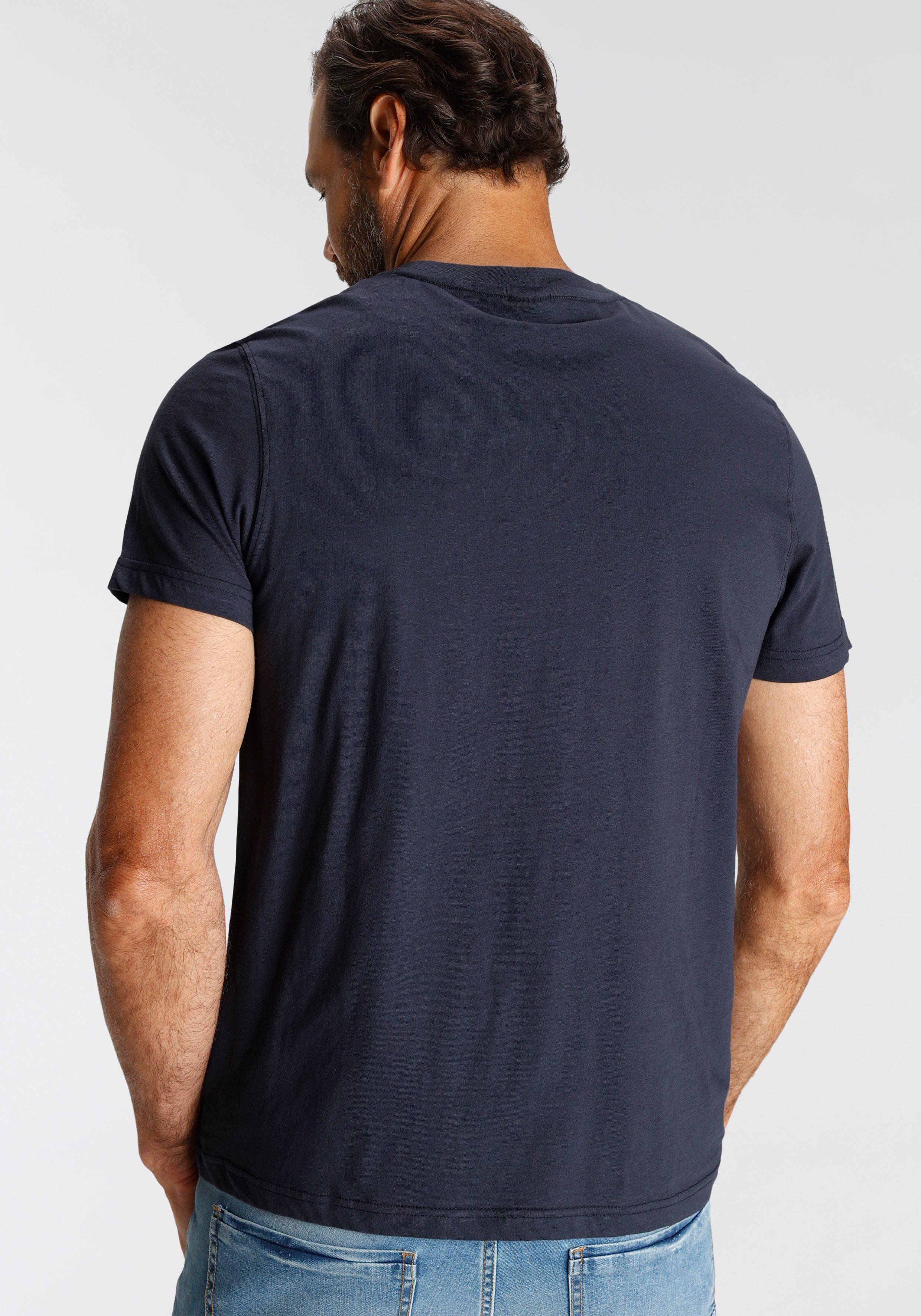 H.I.S T-Shirt (Packung, 3-tlg., 3er-Pack) schmal geschnitten, bedrucktes Design, aus 100% Baumwolle