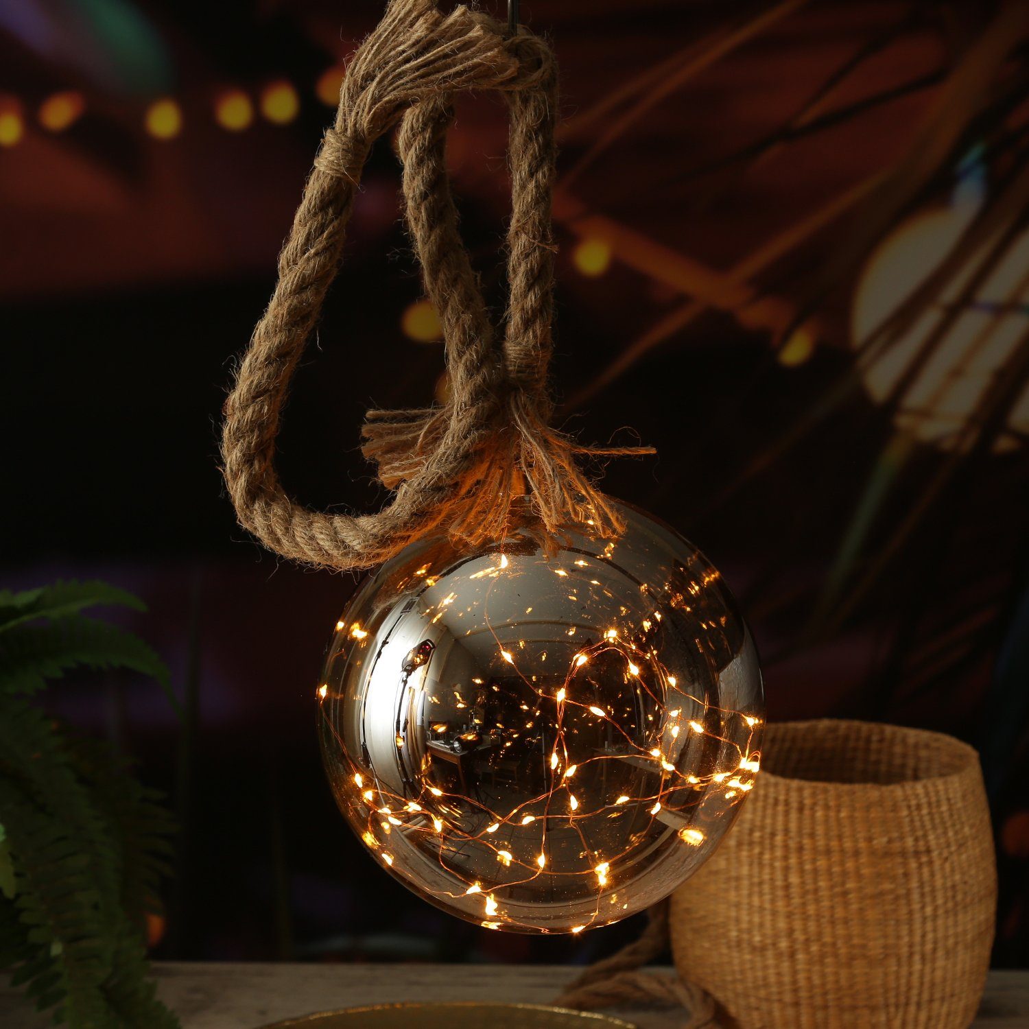 MARELIDA LED Dekolicht LED Glaskugel Deko Kugel Juteseil beleuchtet Timer Rauchglas D: 20cm, LED Classic, ultra-warmweiß / bernstein (1800K bis 2100K)