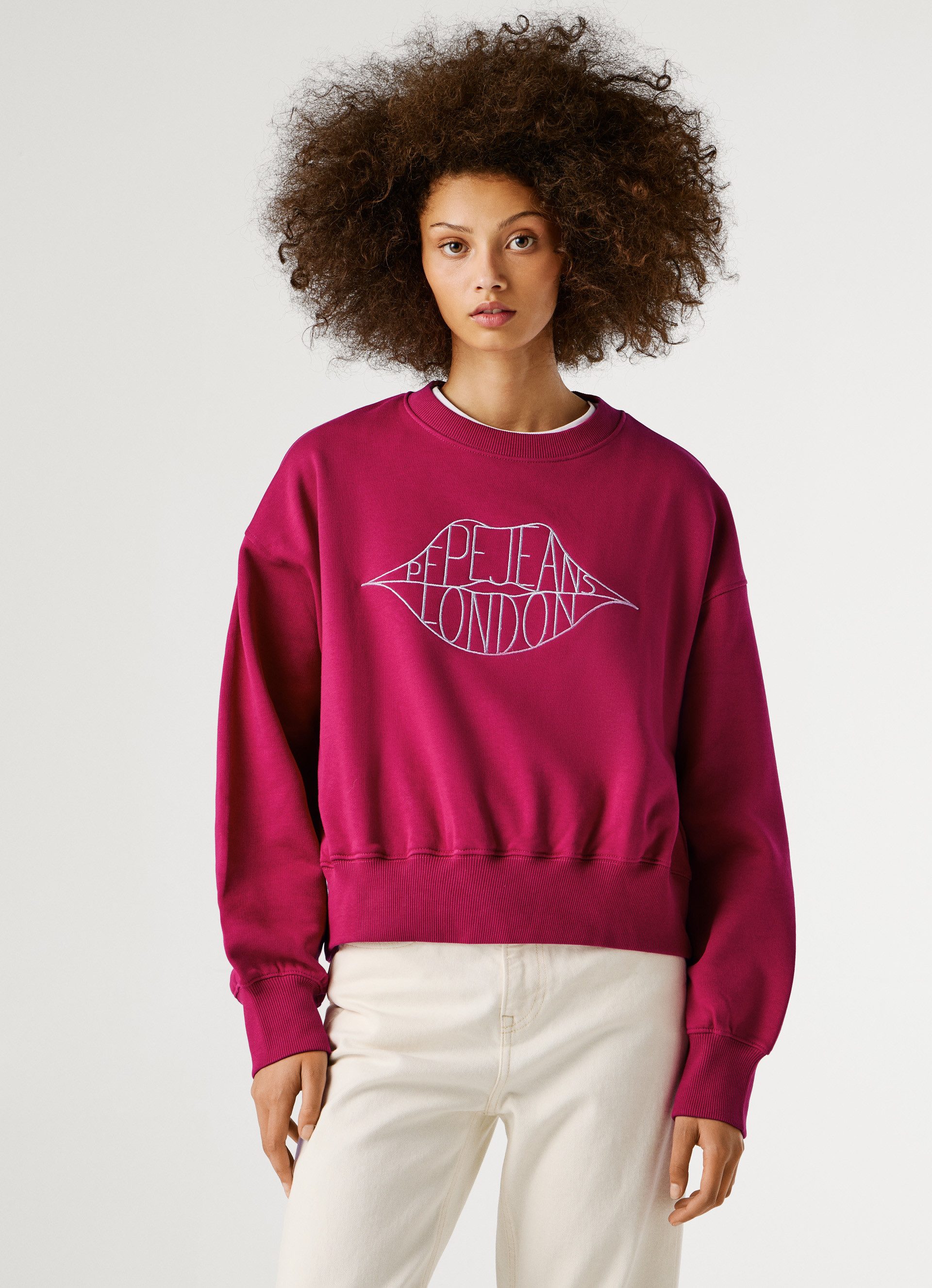 Pepe Jeans Sweatshirt BERNIS mit Rundhals, bestickt