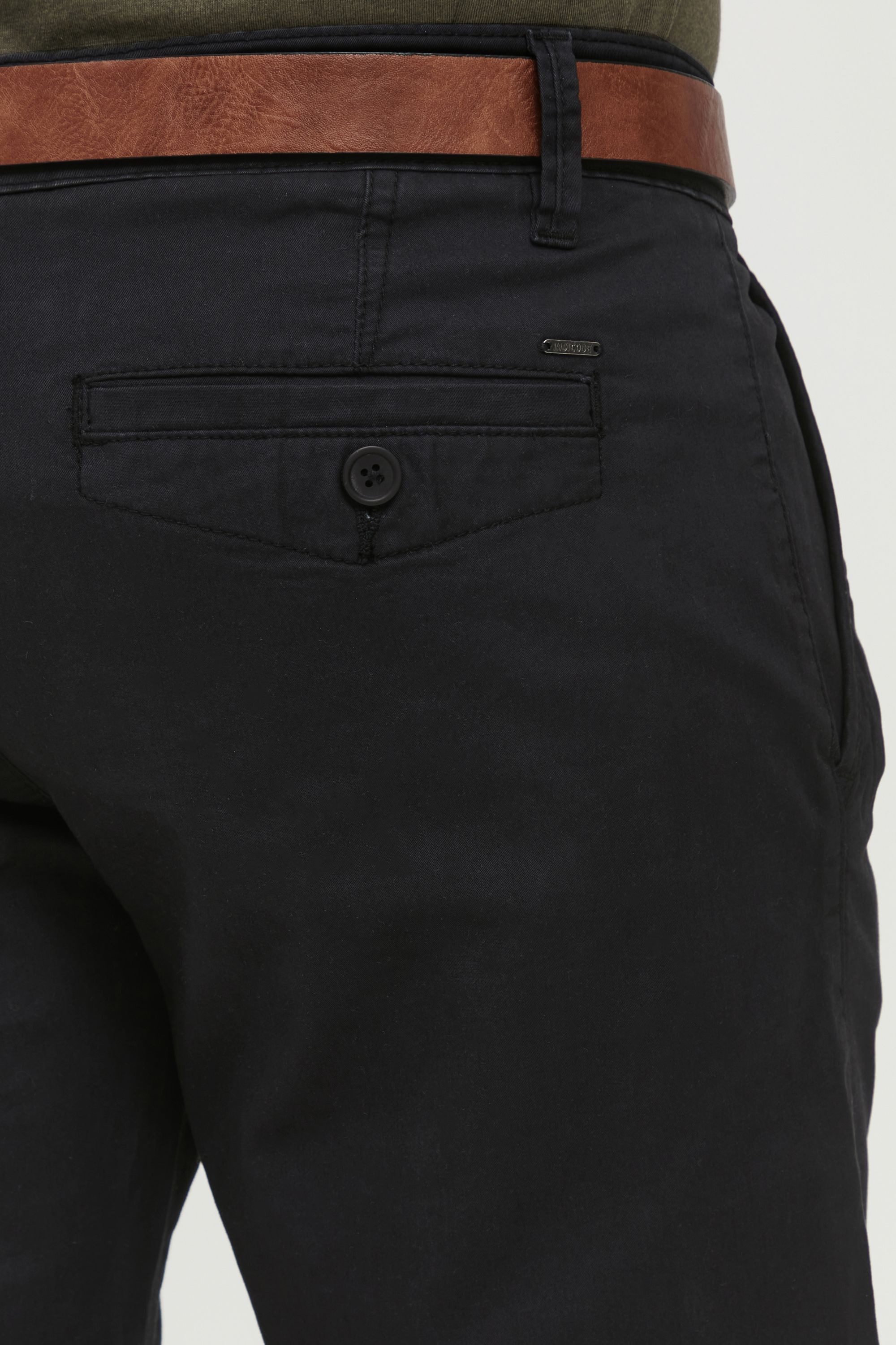 Indicode Chinoshorts IDTenefa Chino Shorts mit Gürtel