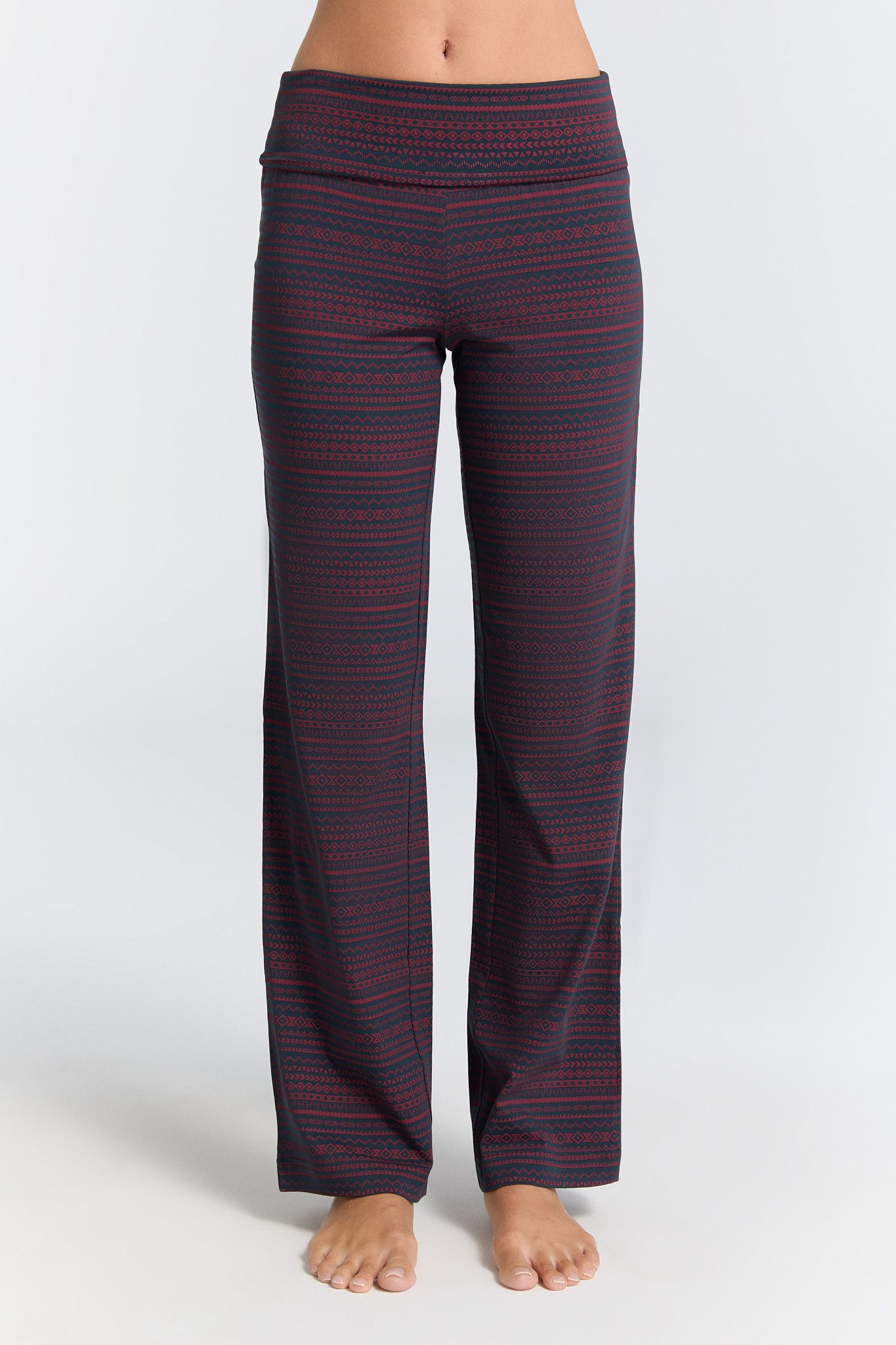 Tibetrot/Navy Geometrisch