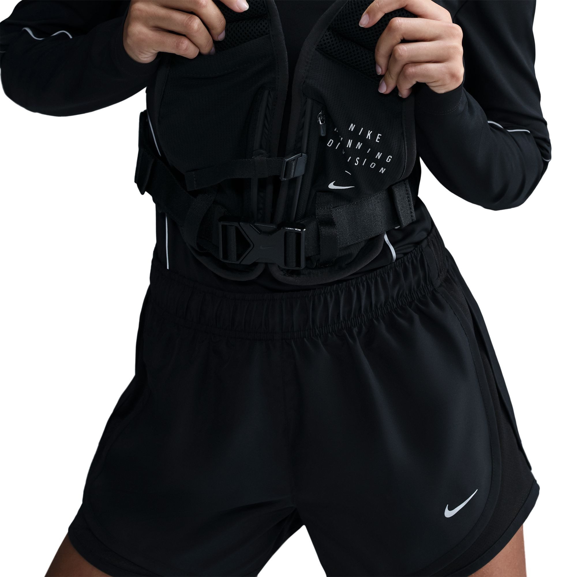 Nike Laufshorts W NK TEMPO DF MR 3" SHORT mit Eingrifftasche am Slip, schnell trocknend, atmungsaktiv