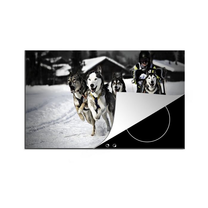 MuchoWow Herdblende-/Abdeckplatte Schlittenhunde ziehen Schlitten mit Mann durch den Schnee Vinyl (1 tlg) Ceranfeldabdeckung für die küche Induktionsmatte