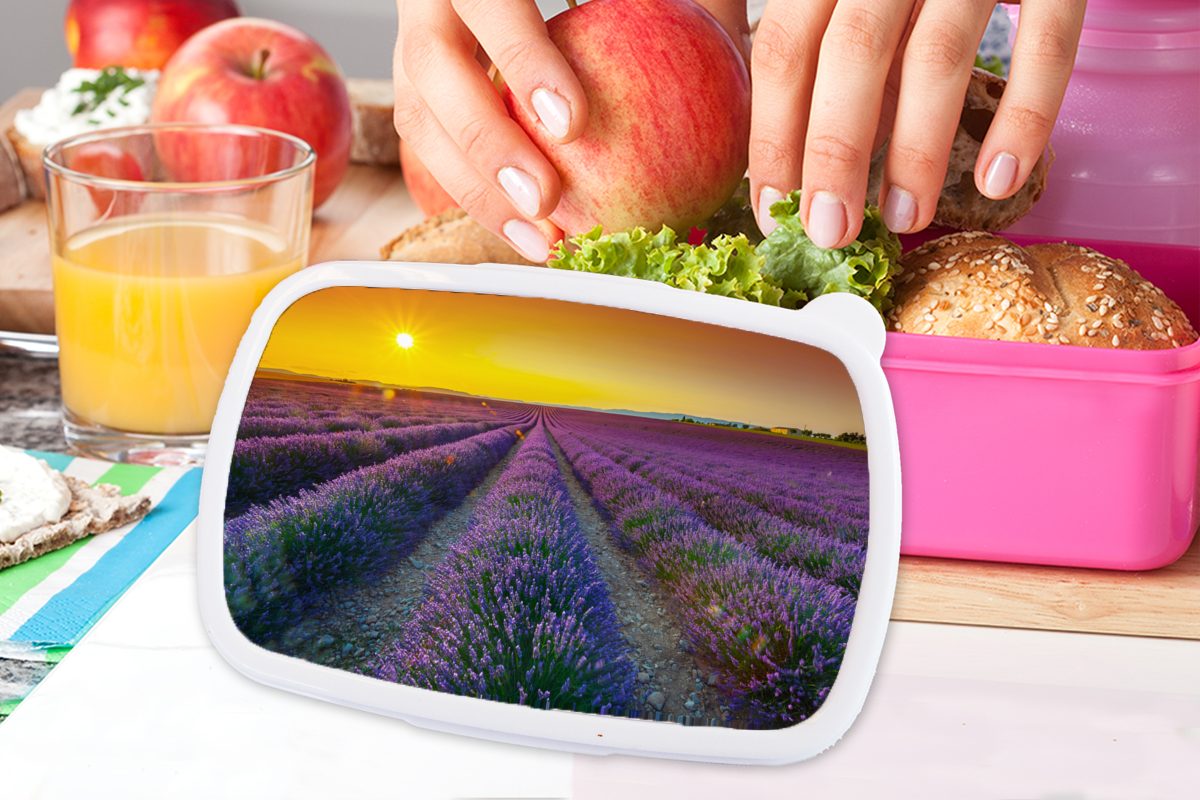 MuchoWow Lunchbox Ein den Kunststoff orange-gelber (2-tlg), Himmel Snackbox, für Brotbox über Kunststoff, Erwachsene, Mädchen, Lavendelfeldern, Kinder, Brotdose rosa