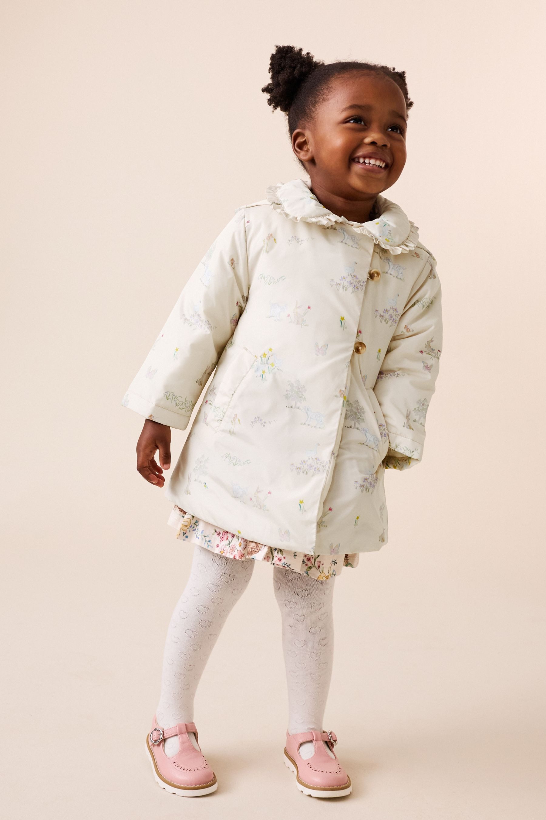Next Kurzjacke Wasserabweisender Mantel mit Print + Rüschenkragen (1-St)