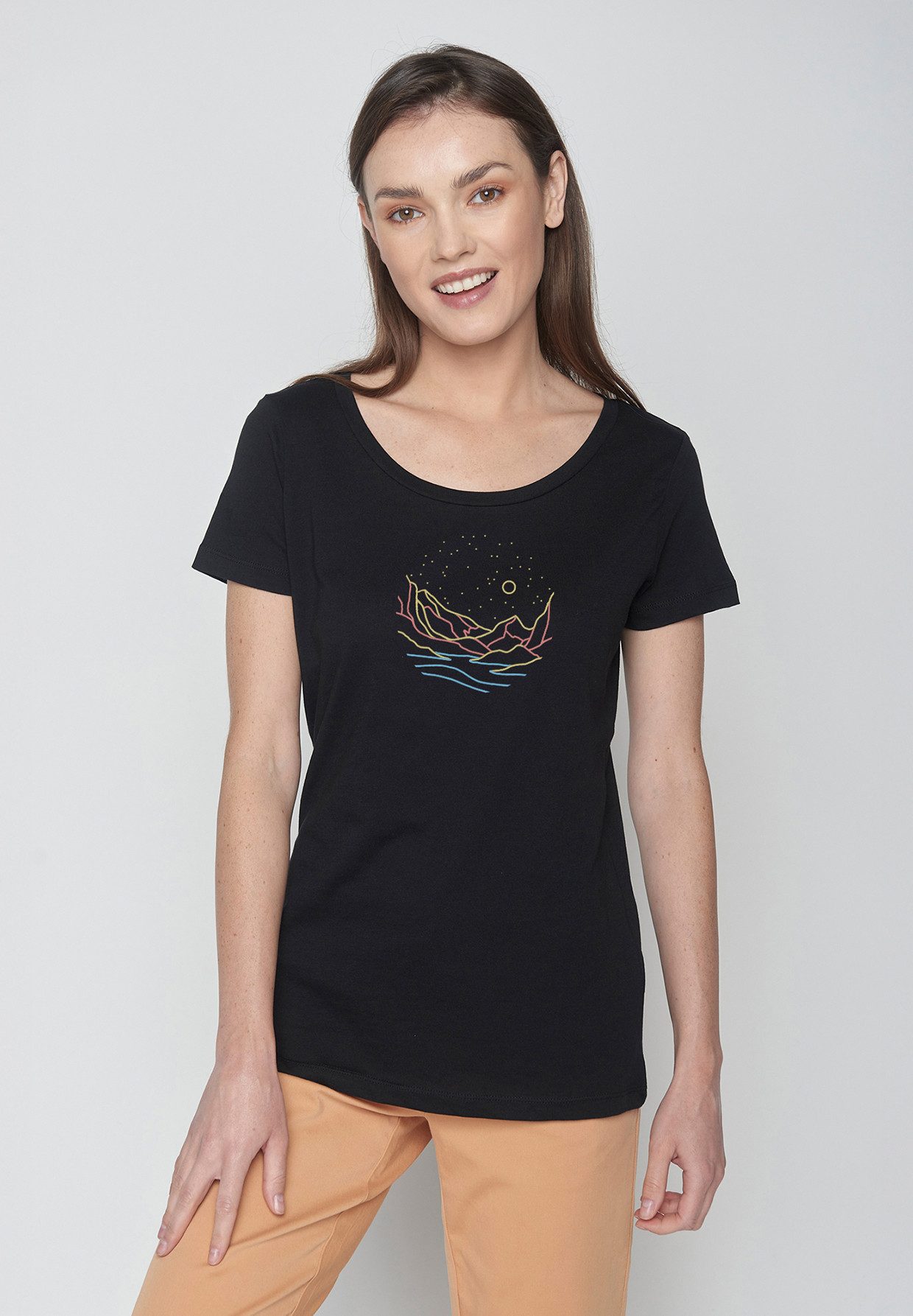 GreenBomb T-Shirt Loves Nature Mountain Stars Motiv Berge (1-tlg., 1) figurbetont, leicht tailliert, klassische Kurzärmel
