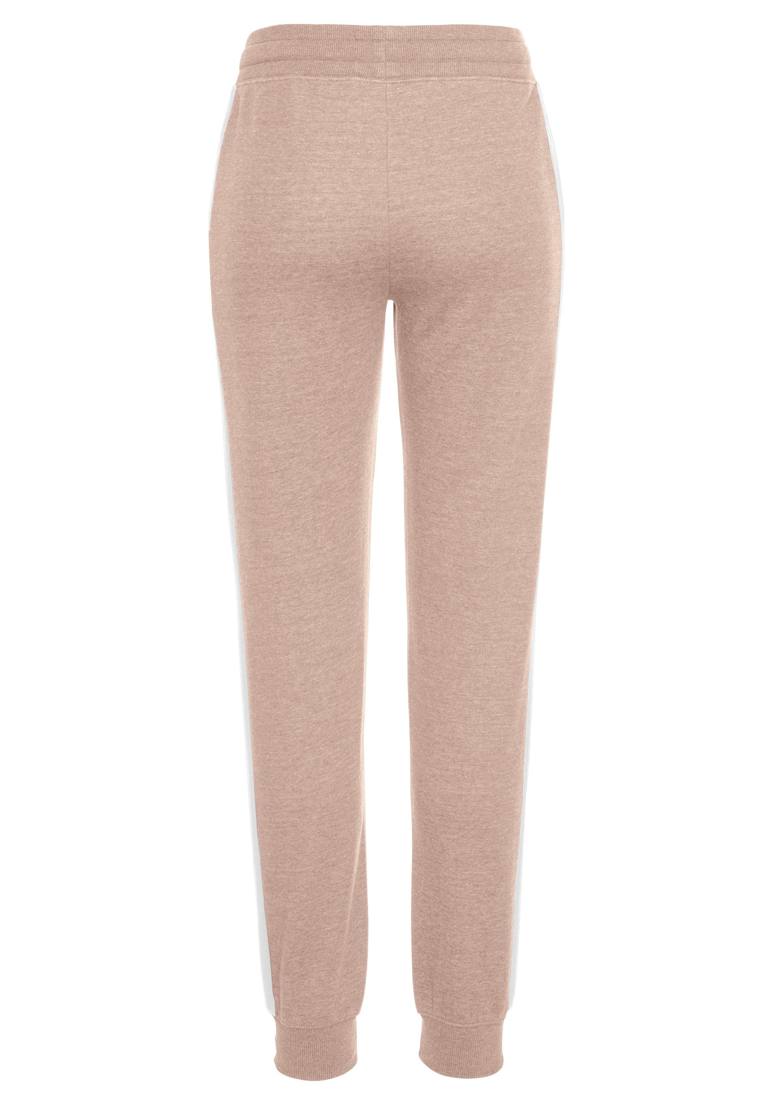 Bench. Loungewear Sweathose mit Seitenstreifen und schmalem Bein