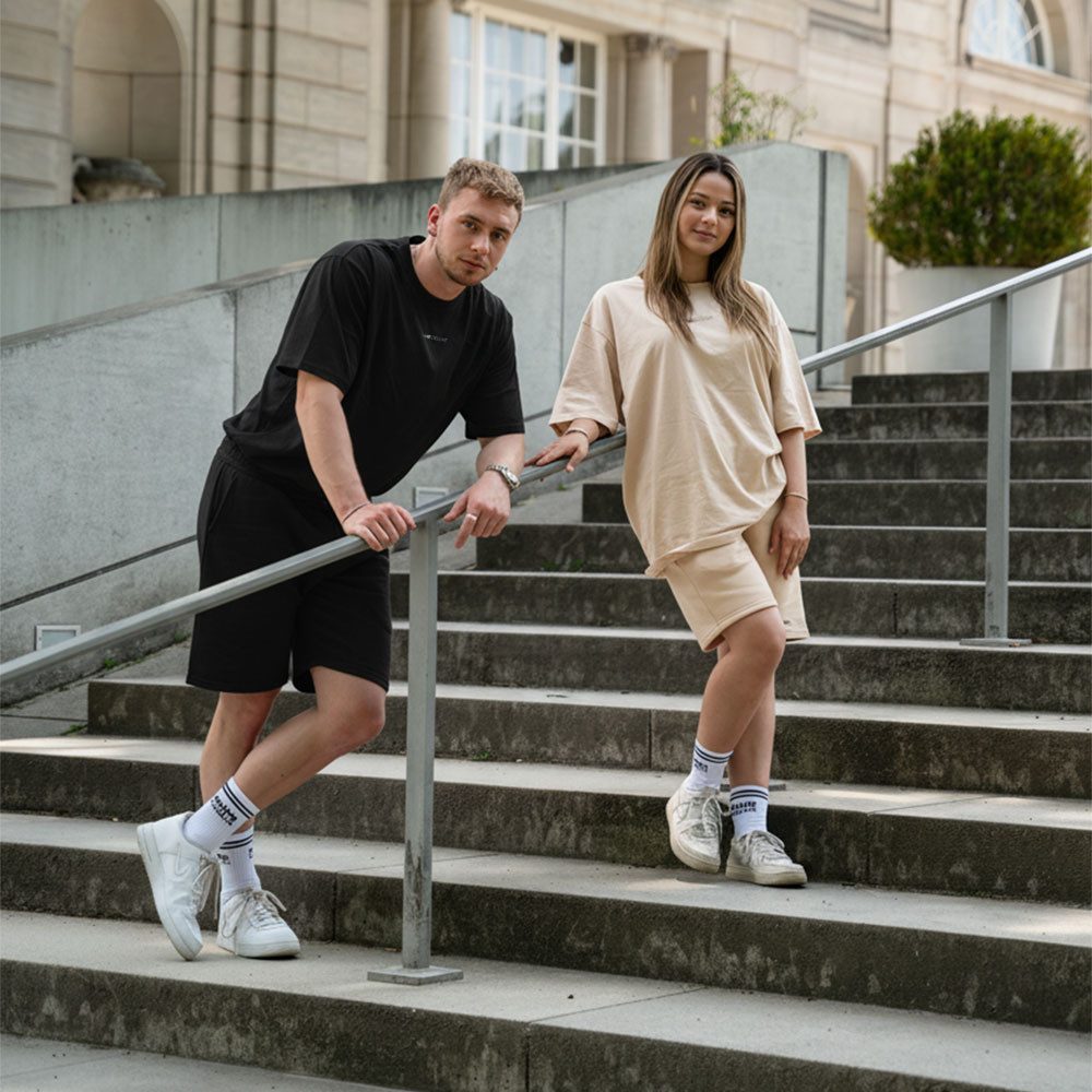 HOME WEAR T-Shirt aus Baumwolle & Schwerer Premium Stoff, Oversize Shirt günstig online kaufen