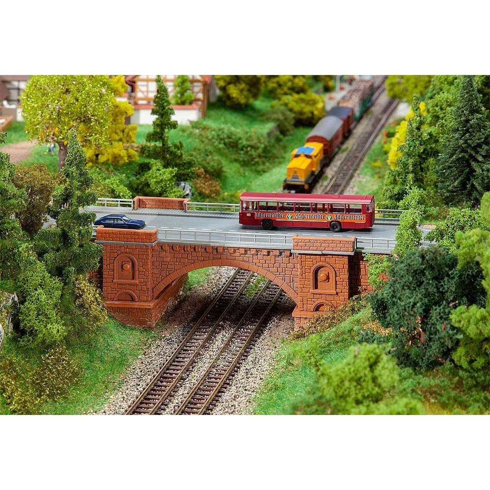 Modelleisenbahn-Brücke NB eisenbahn-/ Straßenbrücke