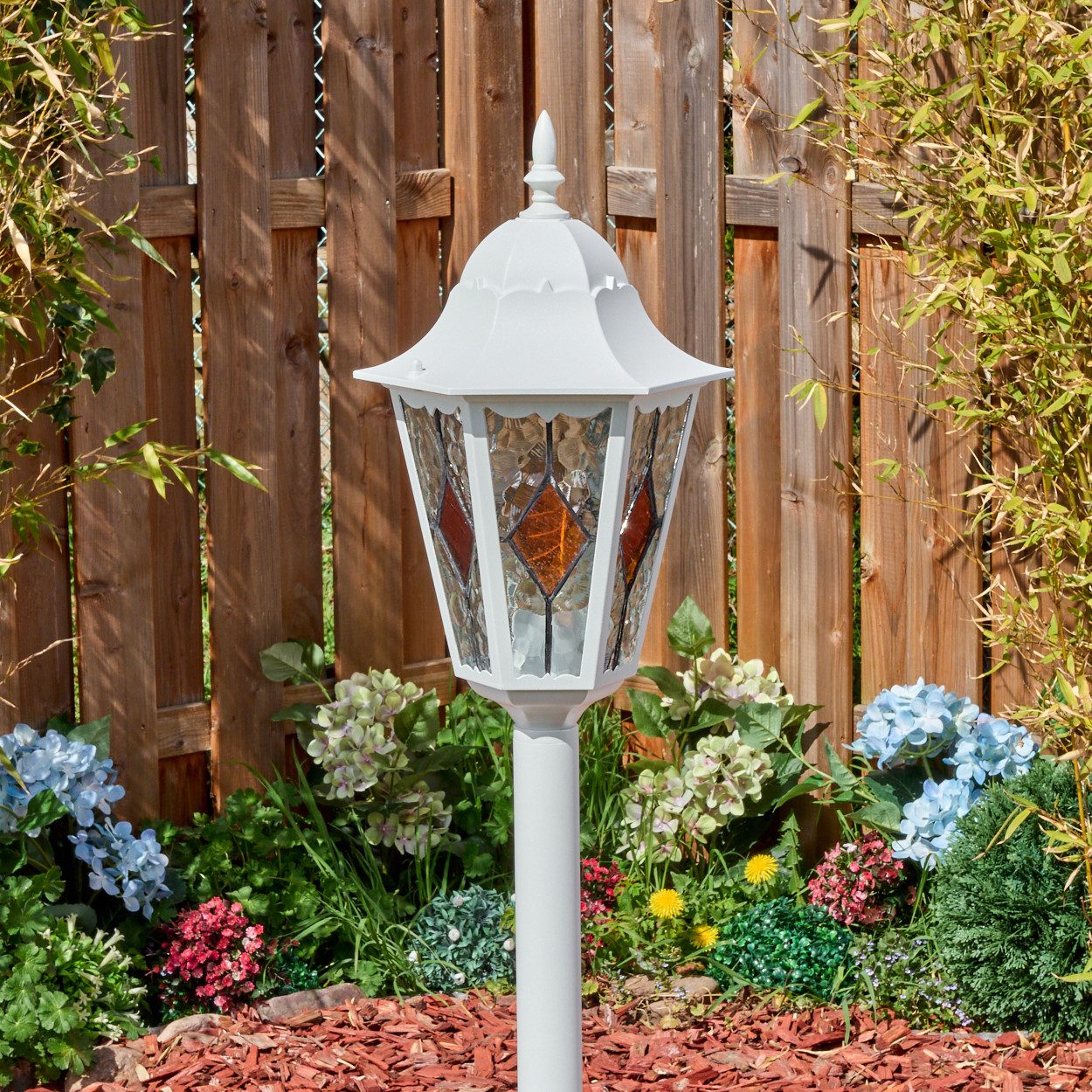 hofstein Pollerleuchte Außenwegeleuchte maus Metall/Glas in Weiß/Klar/Orange, Wegelampe im Antik/Landhaus/Vintage-Design, Höhe 120 cm, E27, IP44