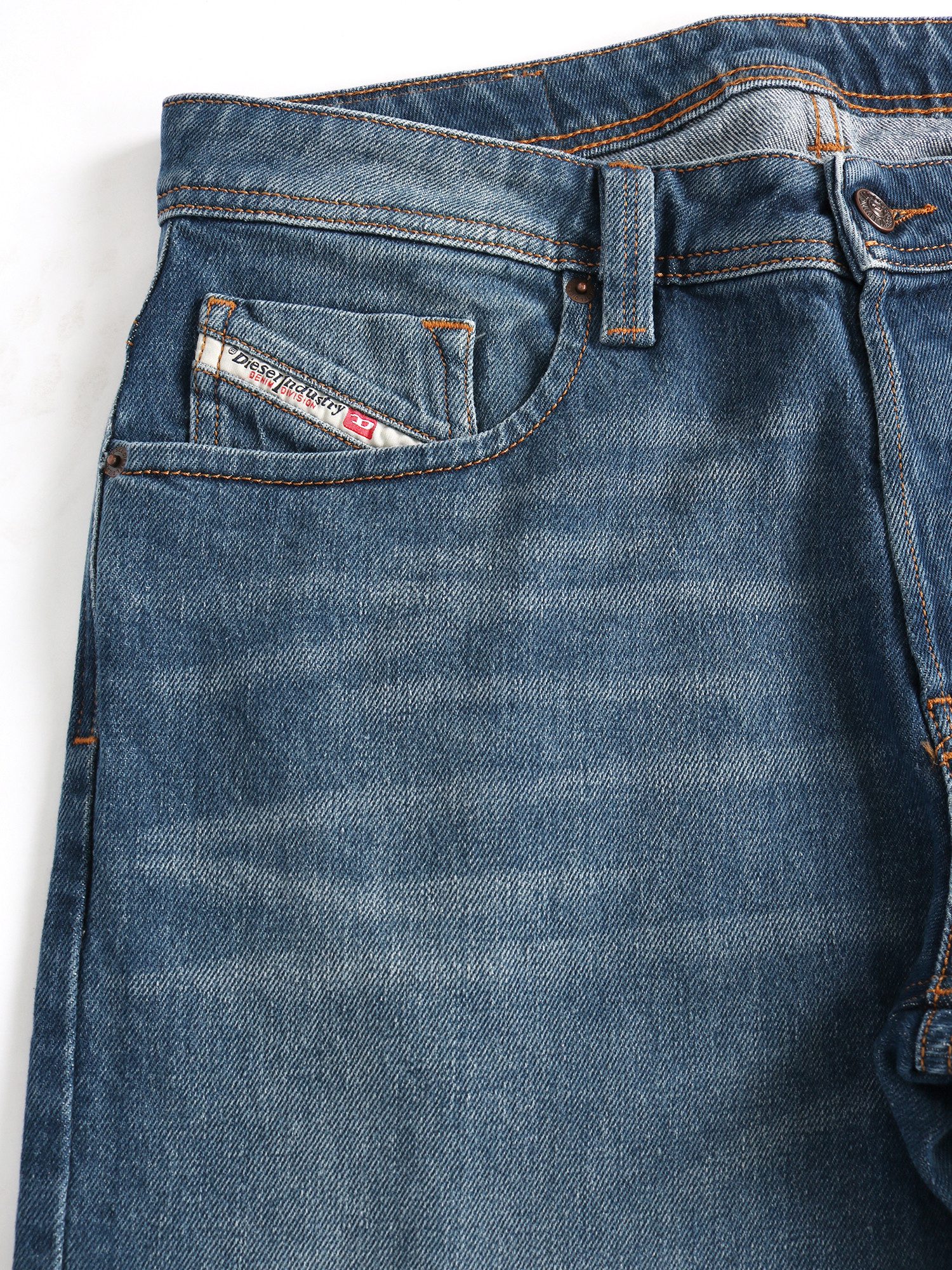 Diesel Straight-Jeans reguläre, gerade Beinform - MARKEE R9K39 - Länge:32