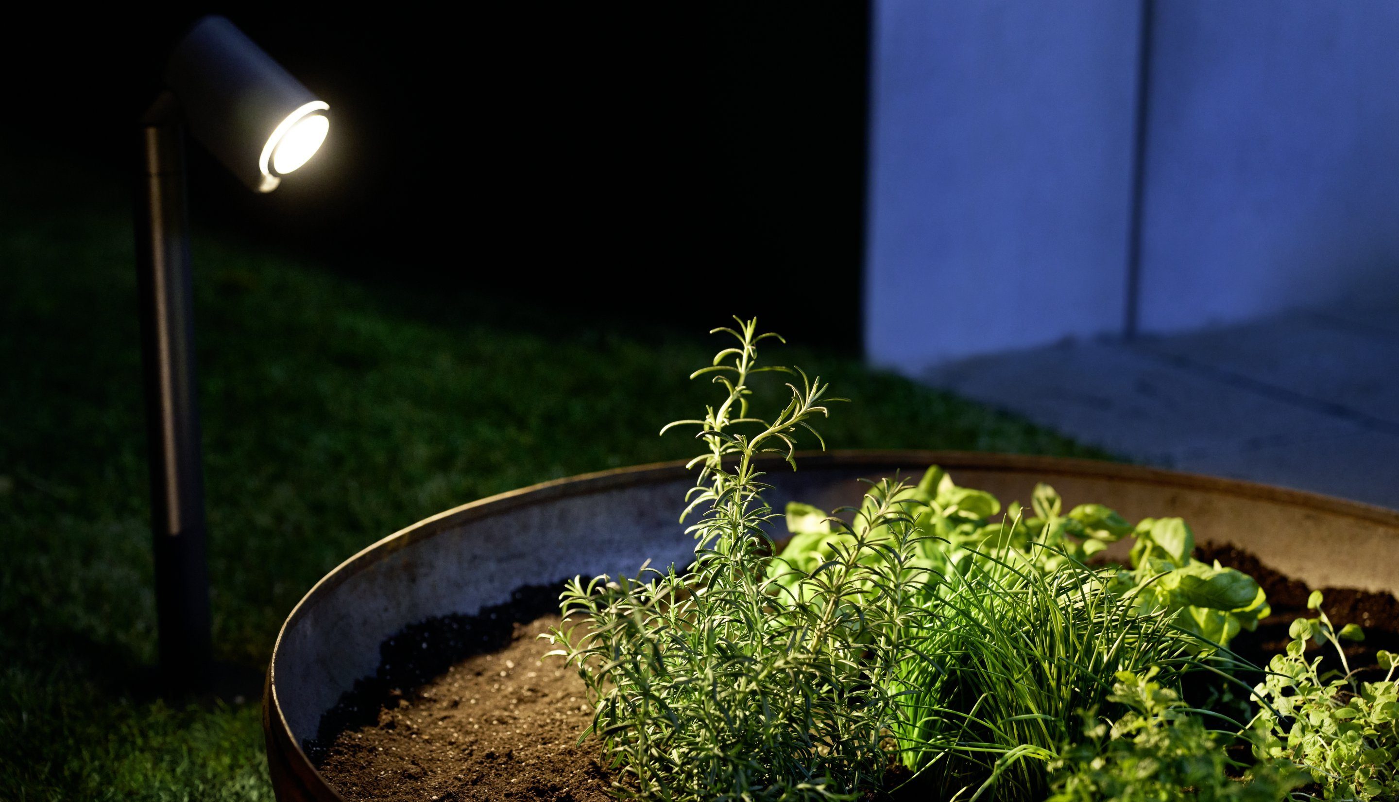 steinel LED Gartenstrahler Way, LED wechselbar, Warmweiß,  &GU10-Leuchtmittel,schwenkbar,2,5m Netzkabel,Warmweiß,WegPollerleuchte