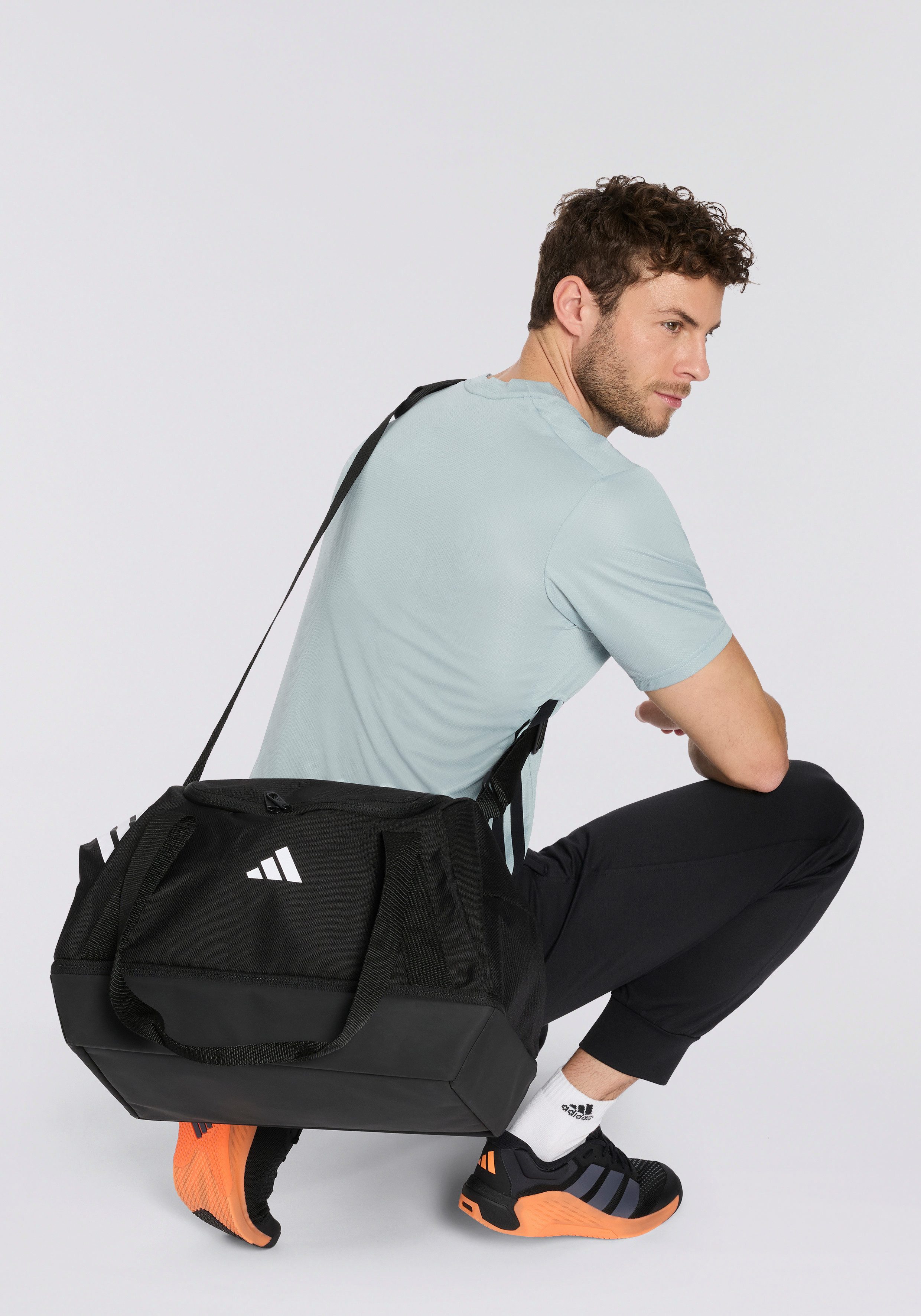 Reisetasche TIRO DUFFLEBAG S MIT BODENFACH
