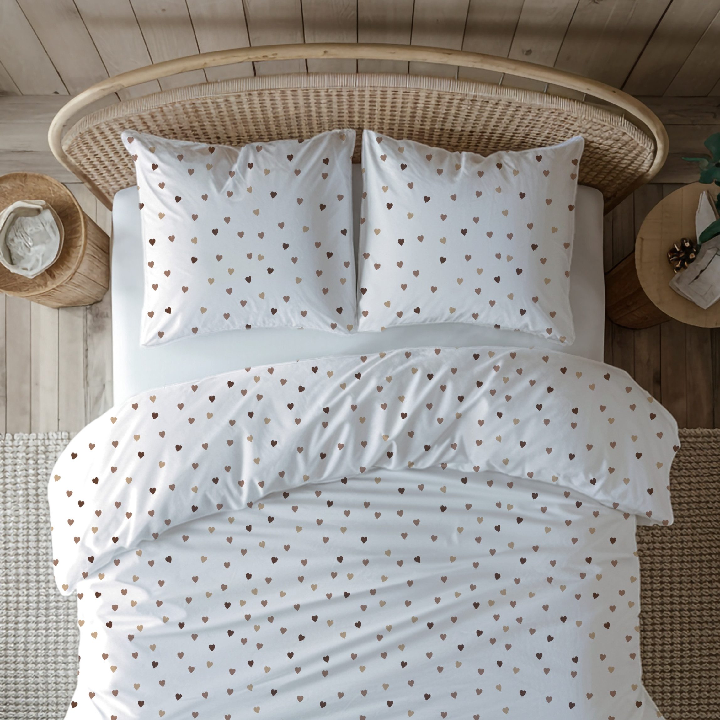 MTOnlinehandel Bettwäsche „Little Hearts“ Flanell, warmes Weiß mit Herzmuster in Naturtönen, 100% Baumwolle, 2 teilig, kuschelig, warm und pflegeleicht, Geschenkidee zum Valentinstag