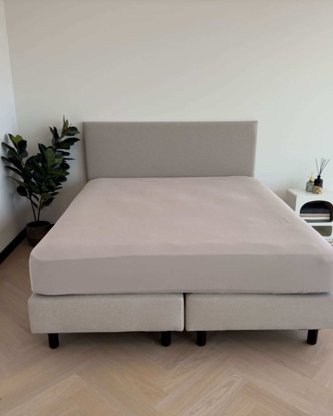 Kayori Spannbettlaken Emma, Mako-Satin, Gummizug: rundum, (1 Stück), 100% Baumwollsatin