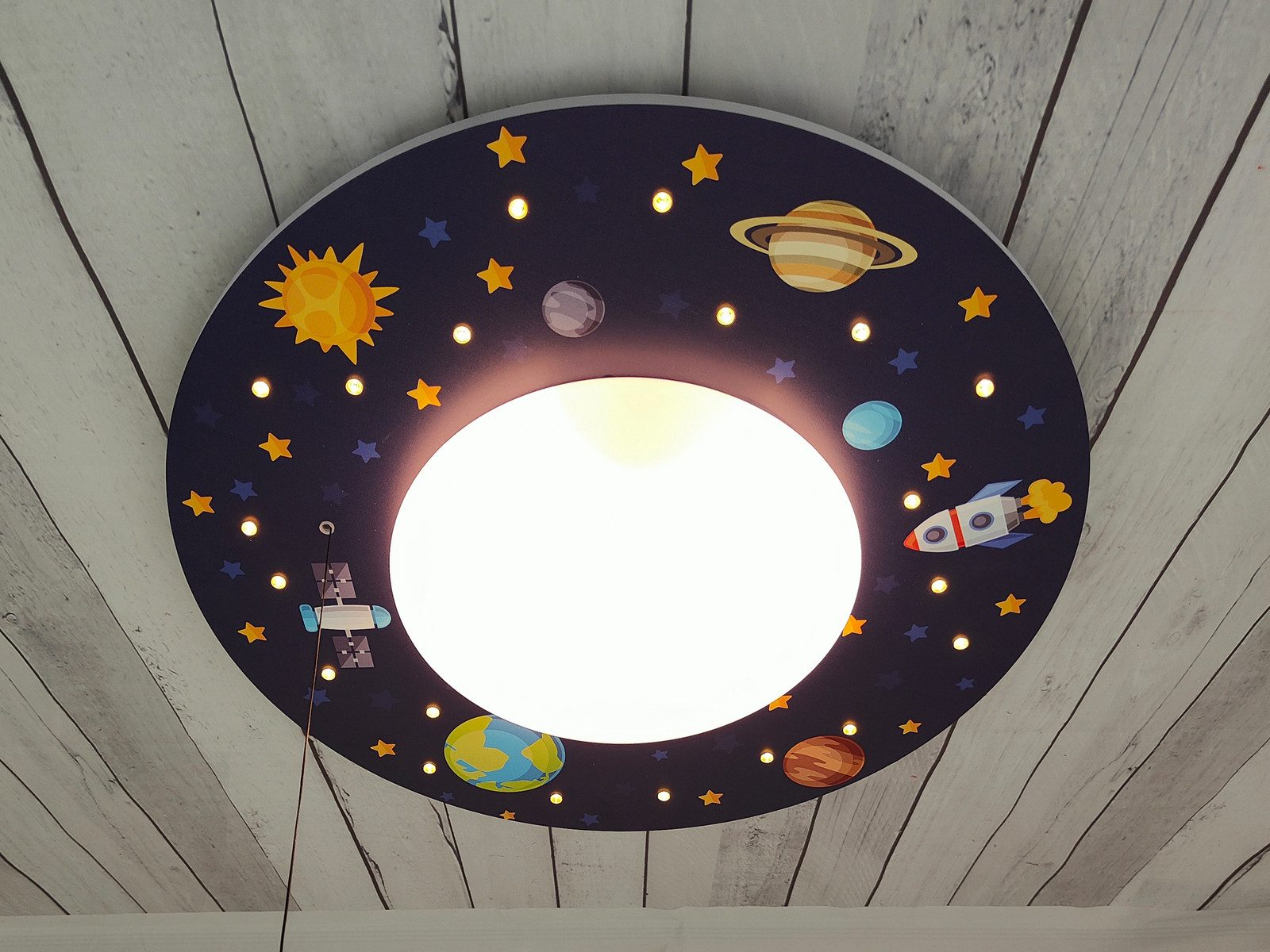 niermann LED Deckenleuchte, Dimmfunktion, LED wechselbar, Über Schalter in 3 Stufen dimmbar, Warmweiß, Coole Weltall Kinder-Lampe flach für die Decke im Jugendzimmer Ø 54cm