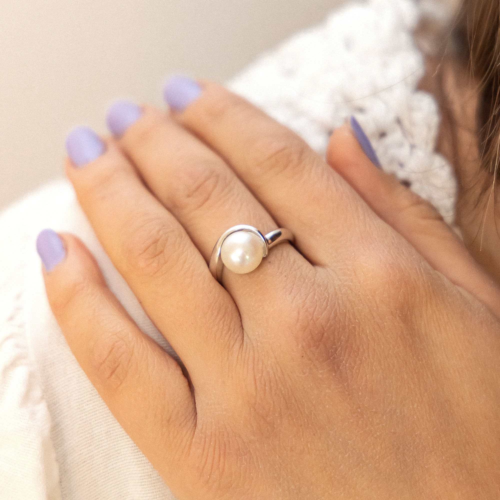 Zeeme Fingerring Silber 925 rhodiniert mit einer weißen Perle 9,5-10mm