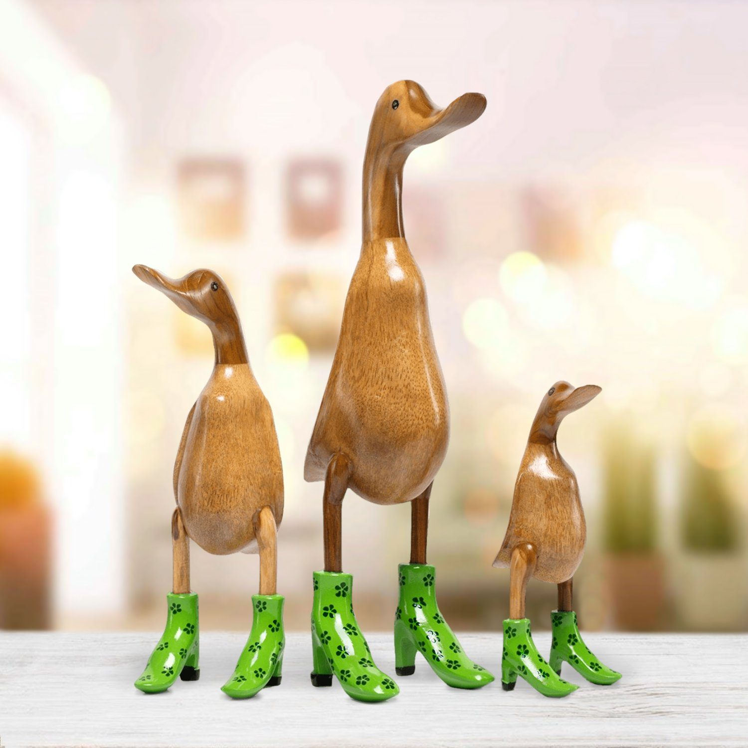 DomDeco Dekofigur Handgefertigte Deko-Figur aus Holz "Ente mit Absatz"