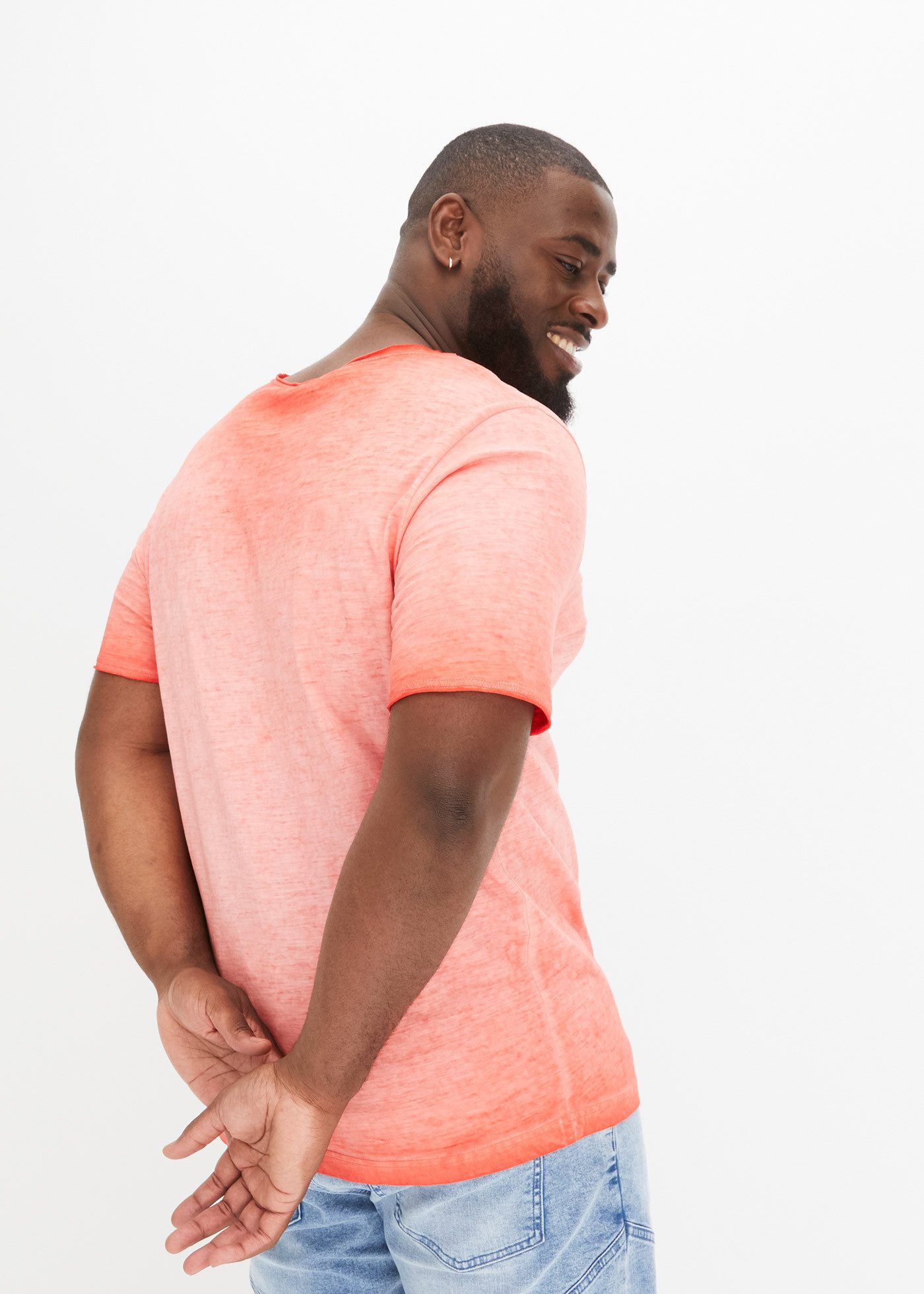 bonprix T-Shirt reguläre Passform, weiter Ausschnitt, mit gewaschener Optik