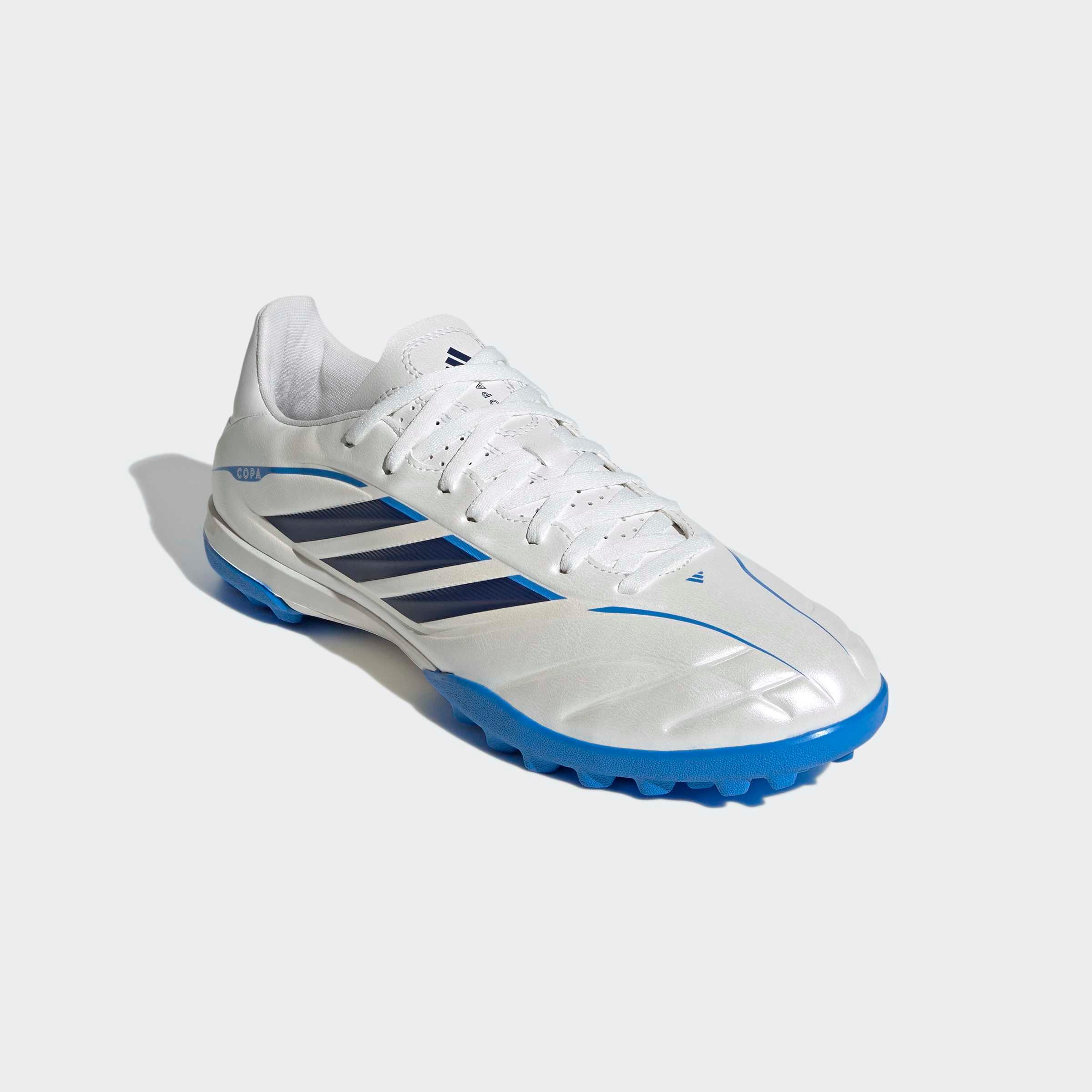adidas Performance COPA PURE IV CLUB, HYBRIDRASEN Fußballschuh für synthetische Hartplätze