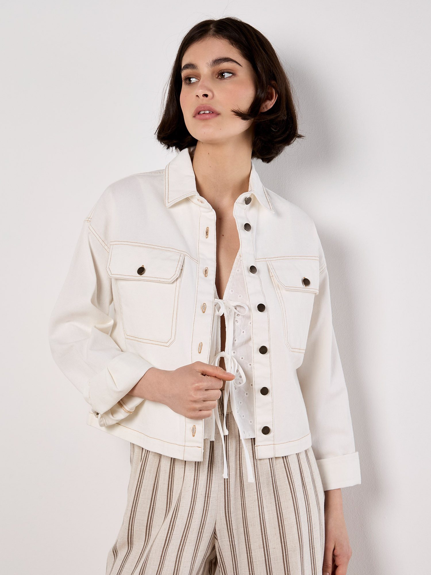 Apricot Klassische Bluse Kurzes Baumwoll-Jeanshemd in Croppedlänge