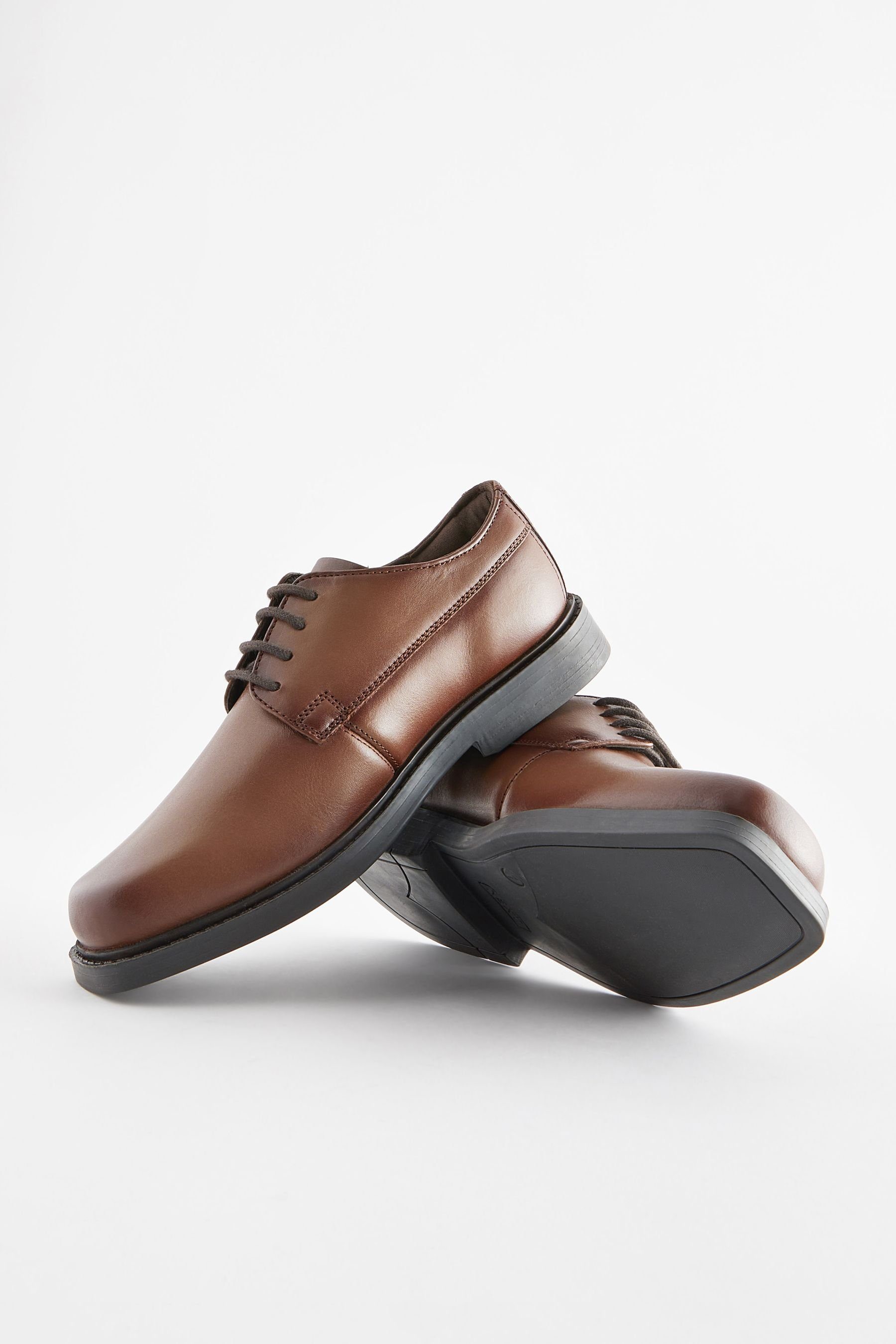 Next Lederschuhe mit eckiger Zehenpartie Schnürschuh (1-tlg)