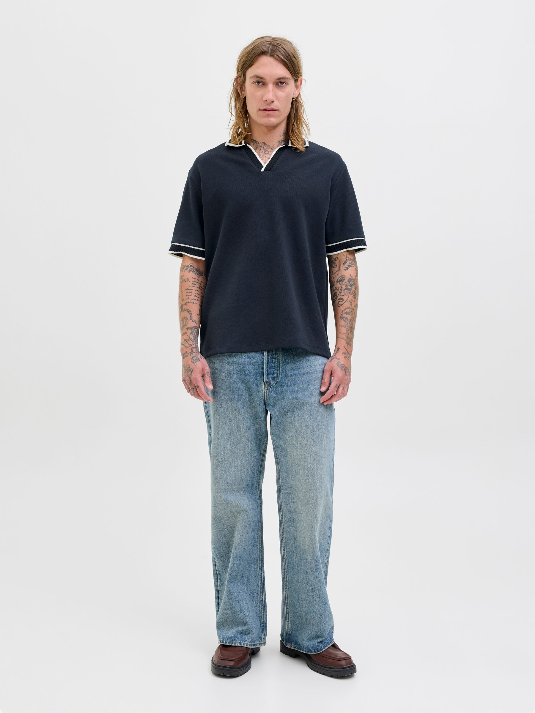 Jack & Jones Poloshirt Klassischer Strick V-Ausschnitt mit Kontraststreifen JORSUMMER SPLIT NECK POLO STYD SS25