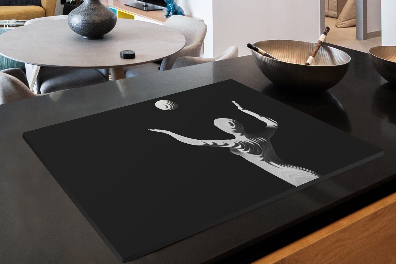 die 81x52 Ceranfeldabdeckung Schutz (1 cm, Hintergrund, Induktionskochfeld Vinyl, für Figur schwarzem MuchoWow tlg), auf küche, spielt Volleyball Herdblende-/Abdeckplatte