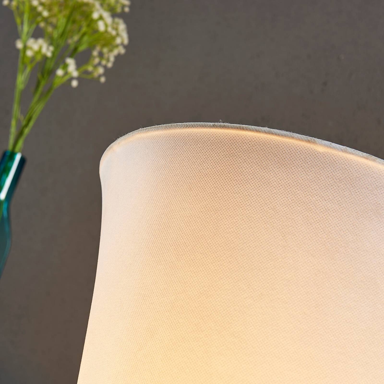 Lindby Stehlampe Liana, Weiß IP20, 2 x 60 W – Bild 5 von 5