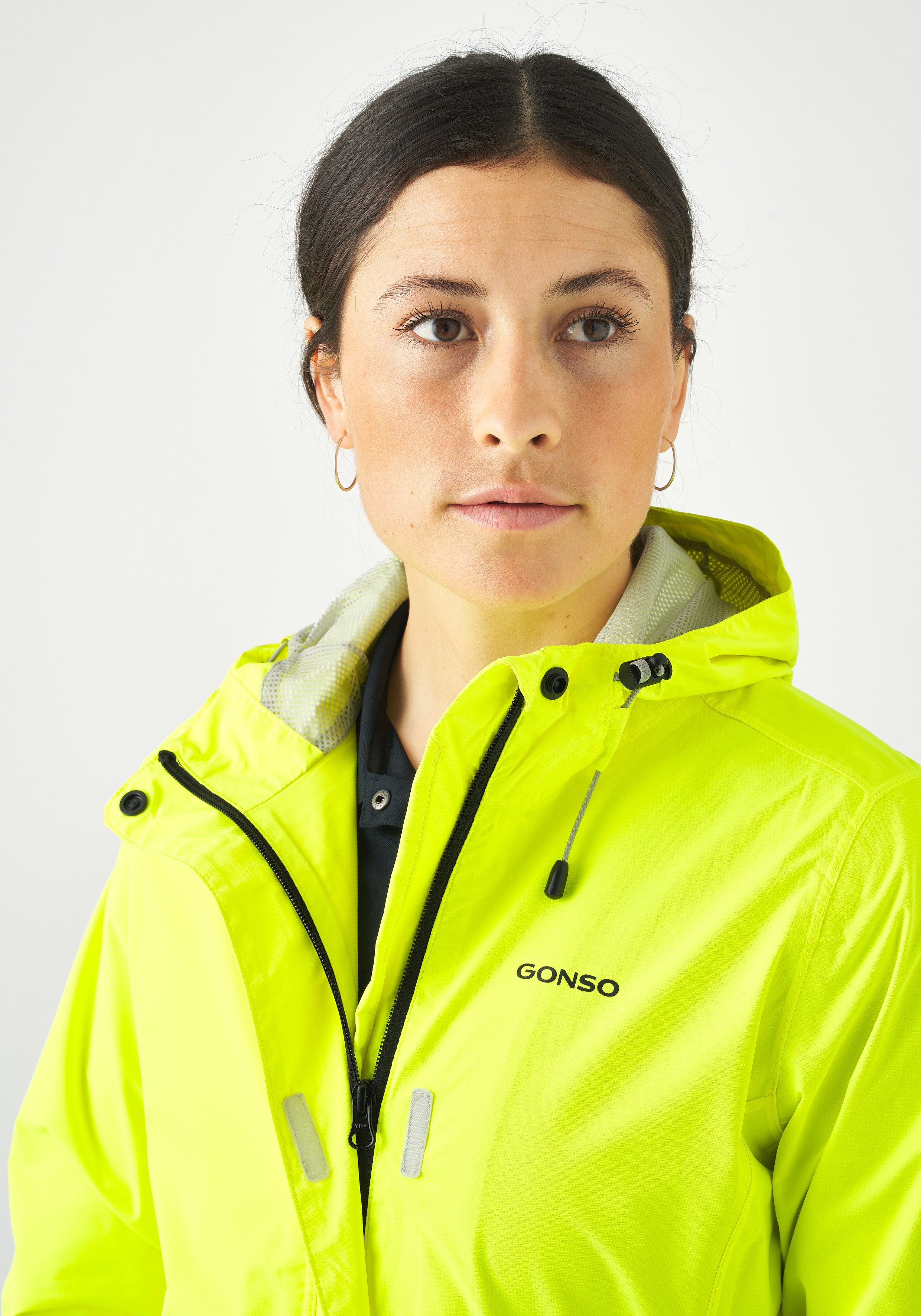 Gonso Fahrradjacke Sura Light Damen Regenjacke wind- und wasserdicht, Radjacke mit Kapuze