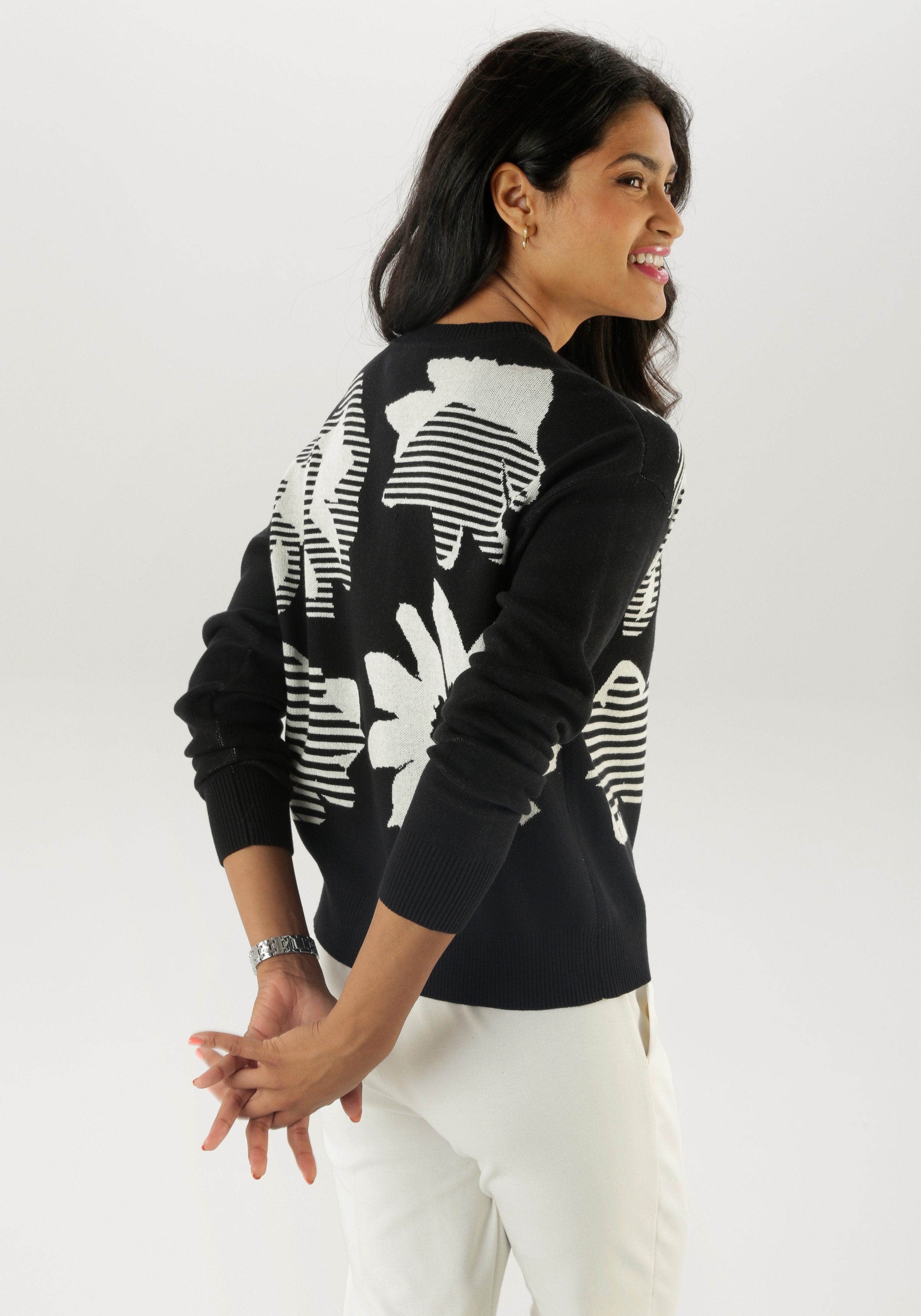 Aniston SELECTED Strickpullover mit trendiger und großflächiger Jacquardmus günstig online kaufen